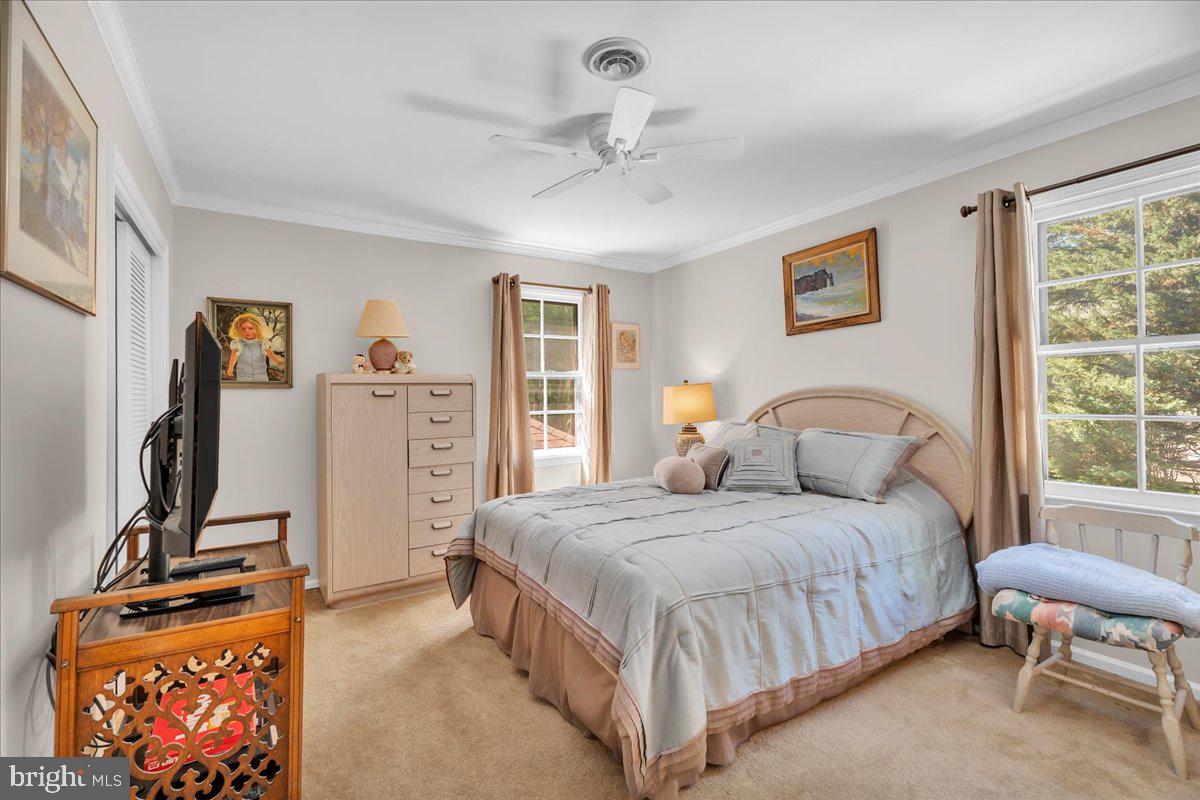 NEWTOWN SQ - Residential