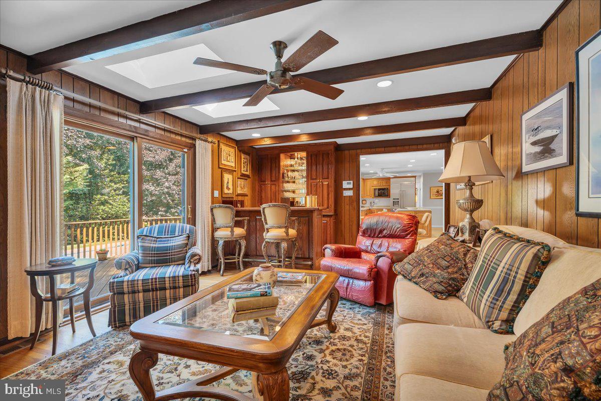 NEWTOWN SQ - Residential