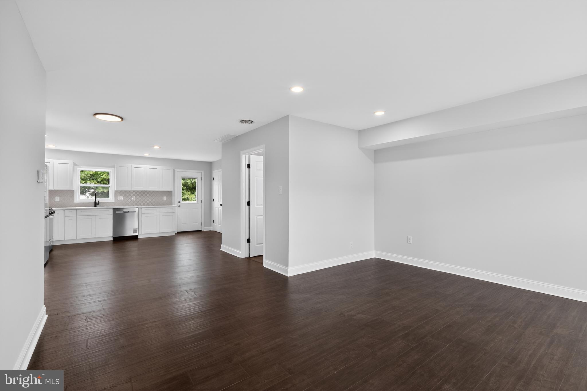 WELLINGTON WOODS - Residential
