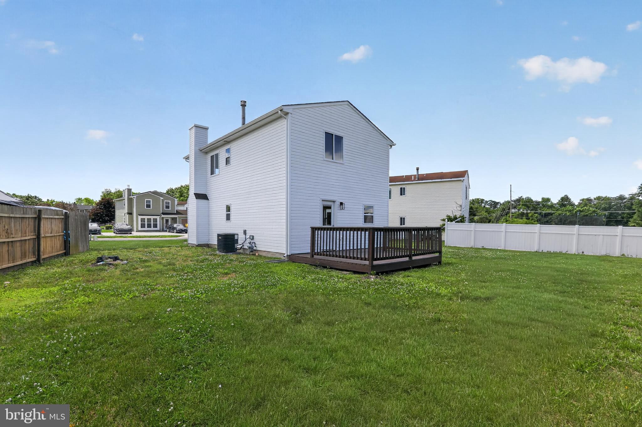 WELLINGTON WOODS - Residential