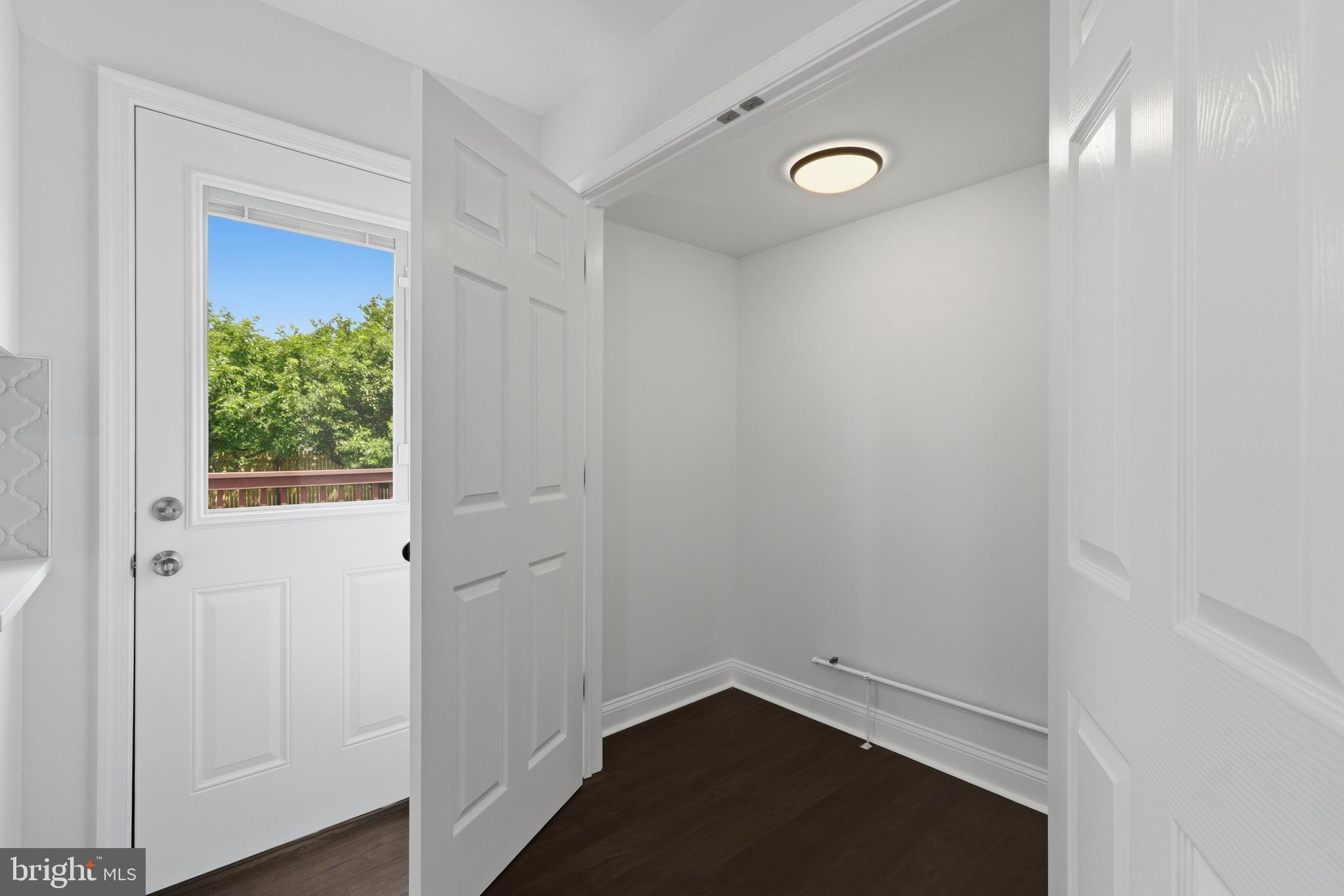 WELLINGTON WOODS - Residential