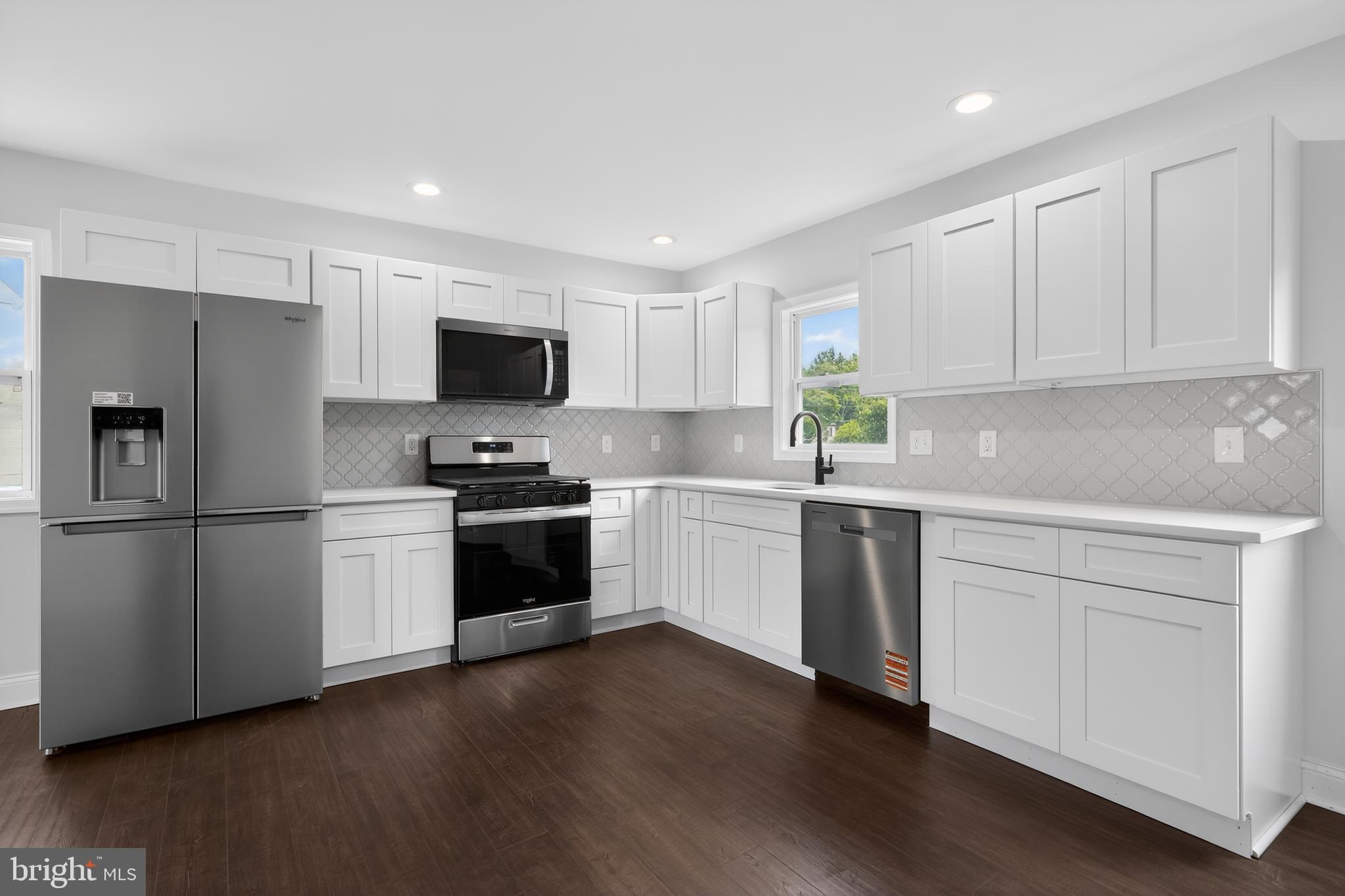 WELLINGTON WOODS - Residential