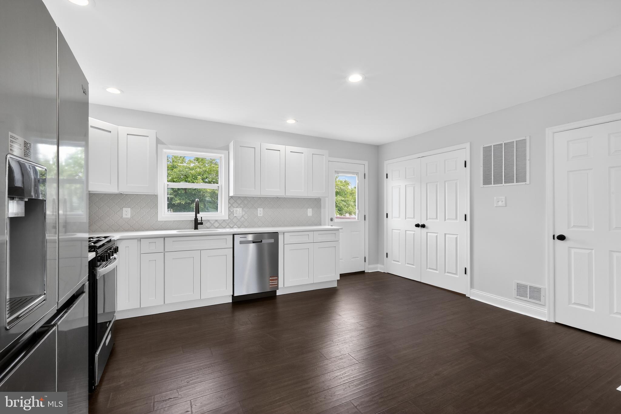 WELLINGTON WOODS - Residential