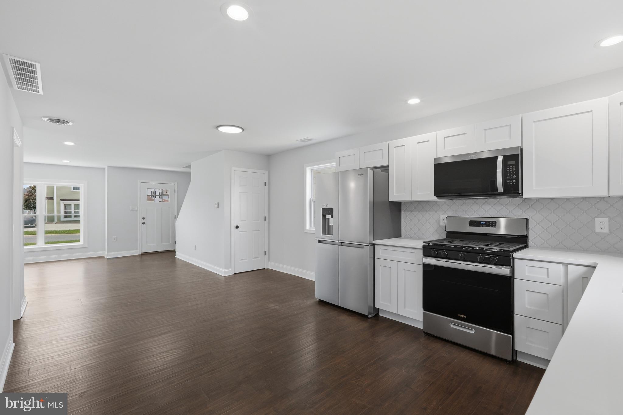 WELLINGTON WOODS - Residential