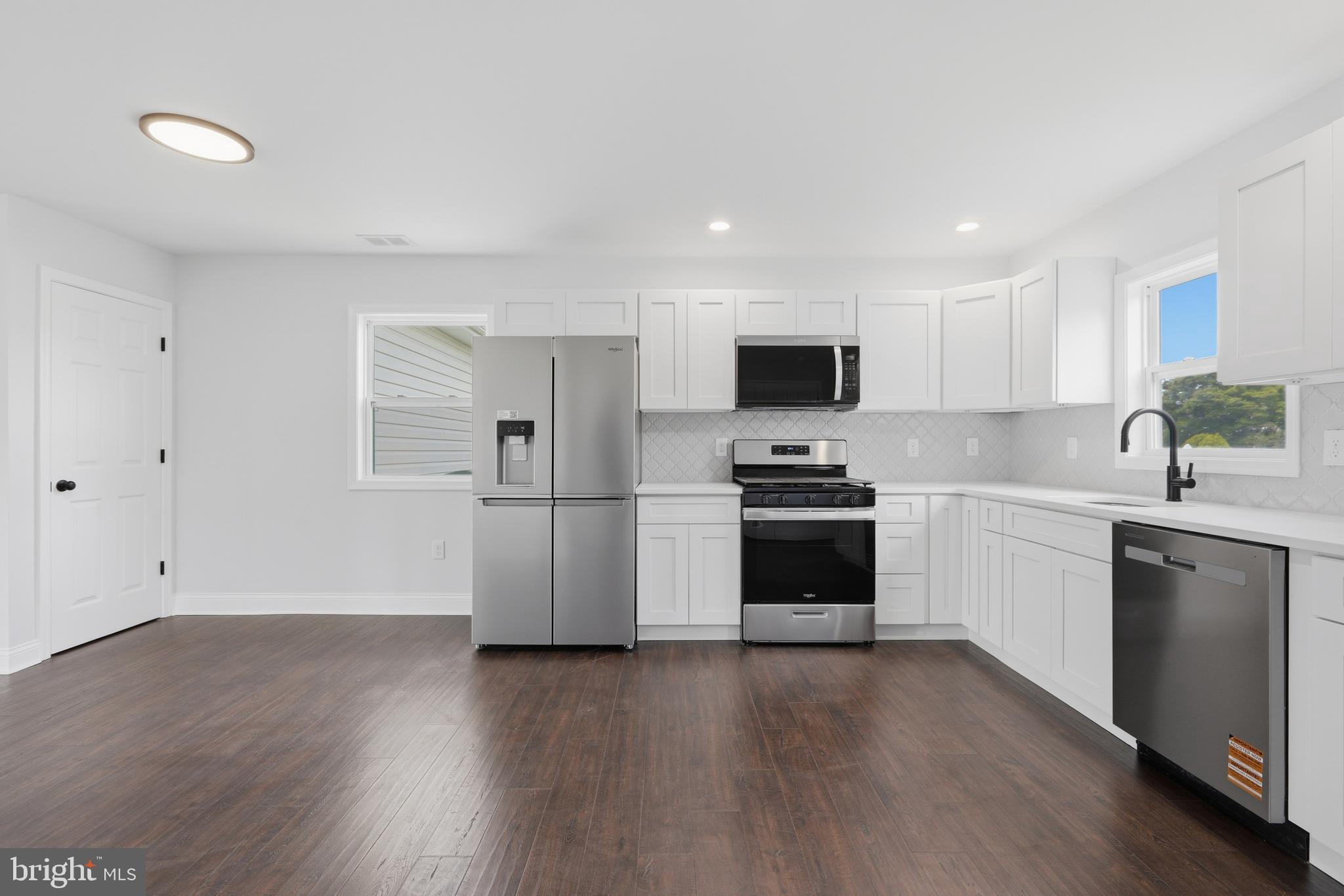 WELLINGTON WOODS - Residential