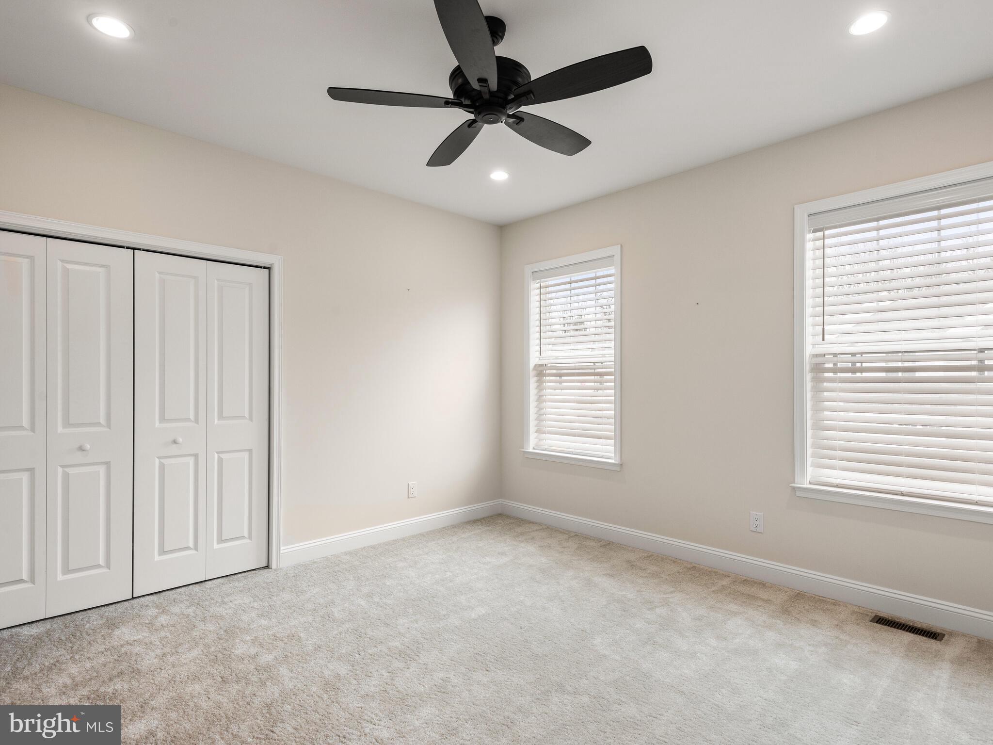 WILLISTOWN POINT - Residential