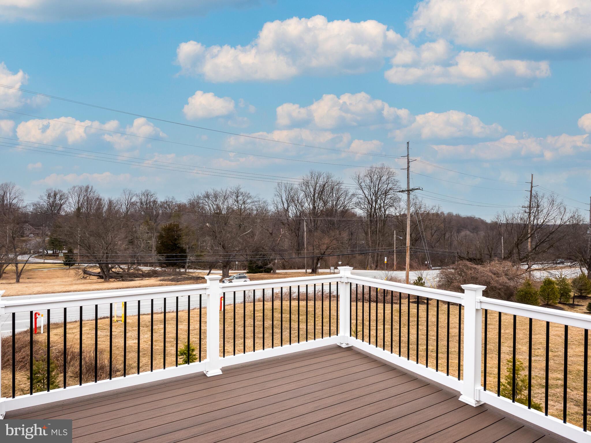 WILLISTOWN POINT - Residential