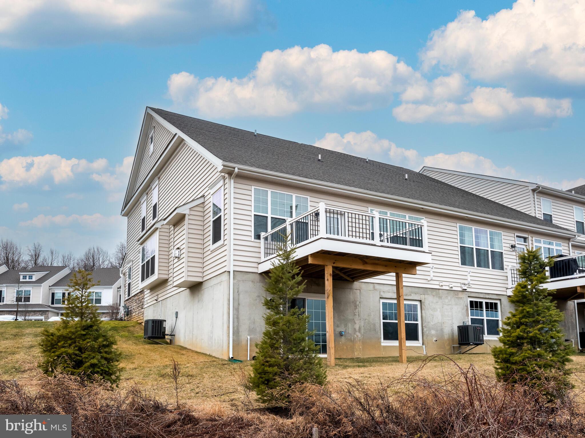 WILLISTOWN POINT - Residential