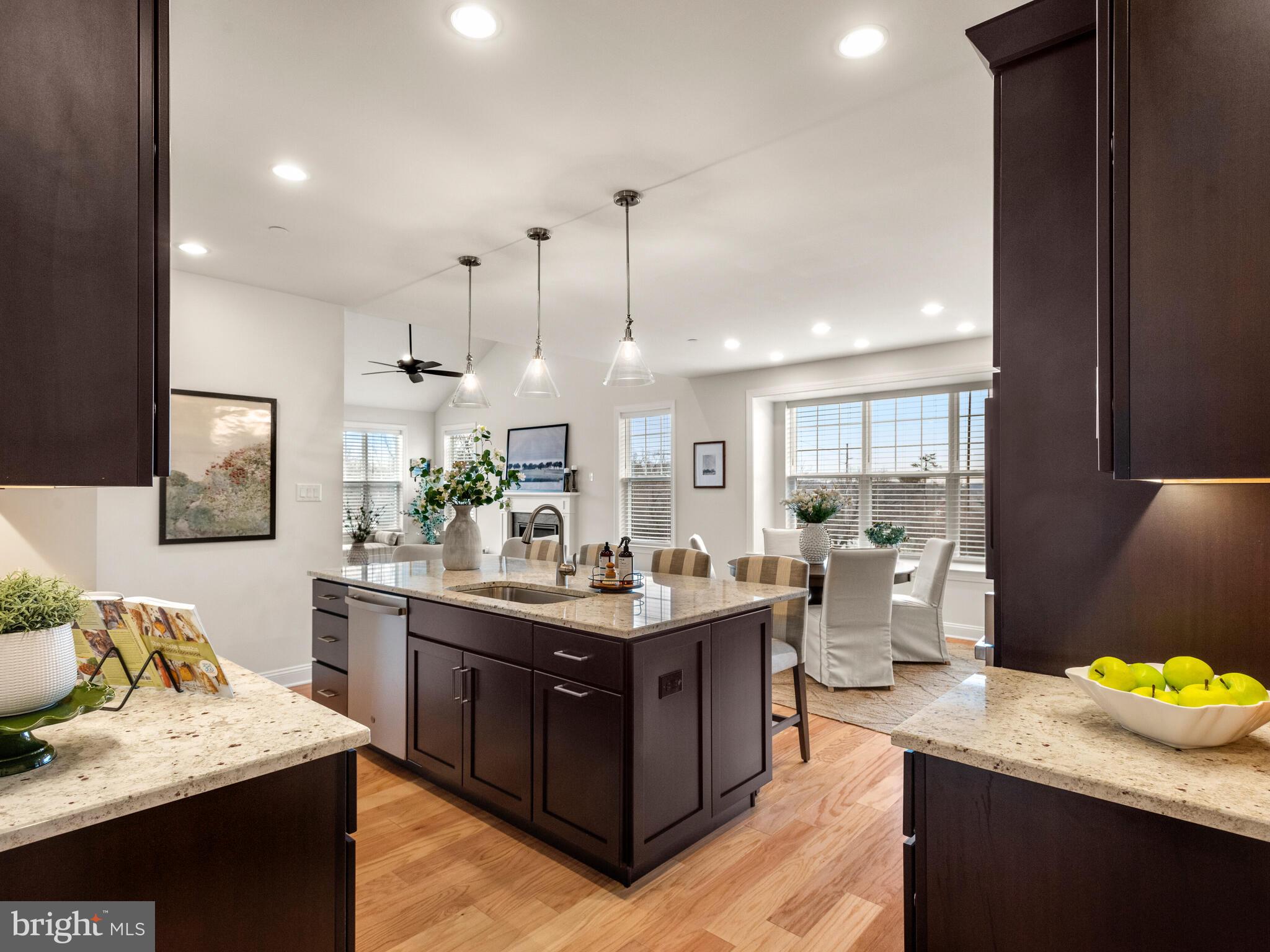 WILLISTOWN POINT - Residential