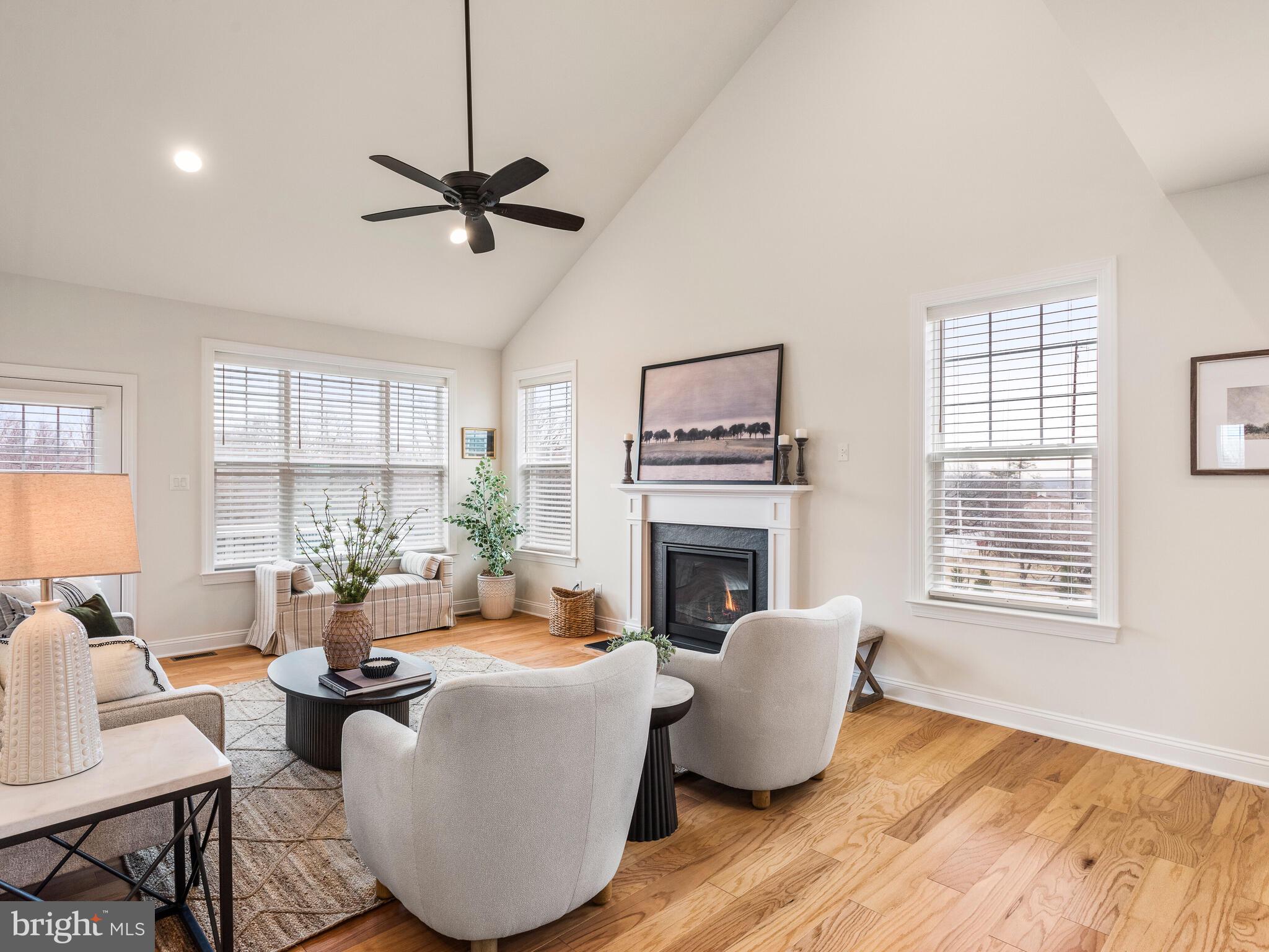 WILLISTOWN POINT - Residential