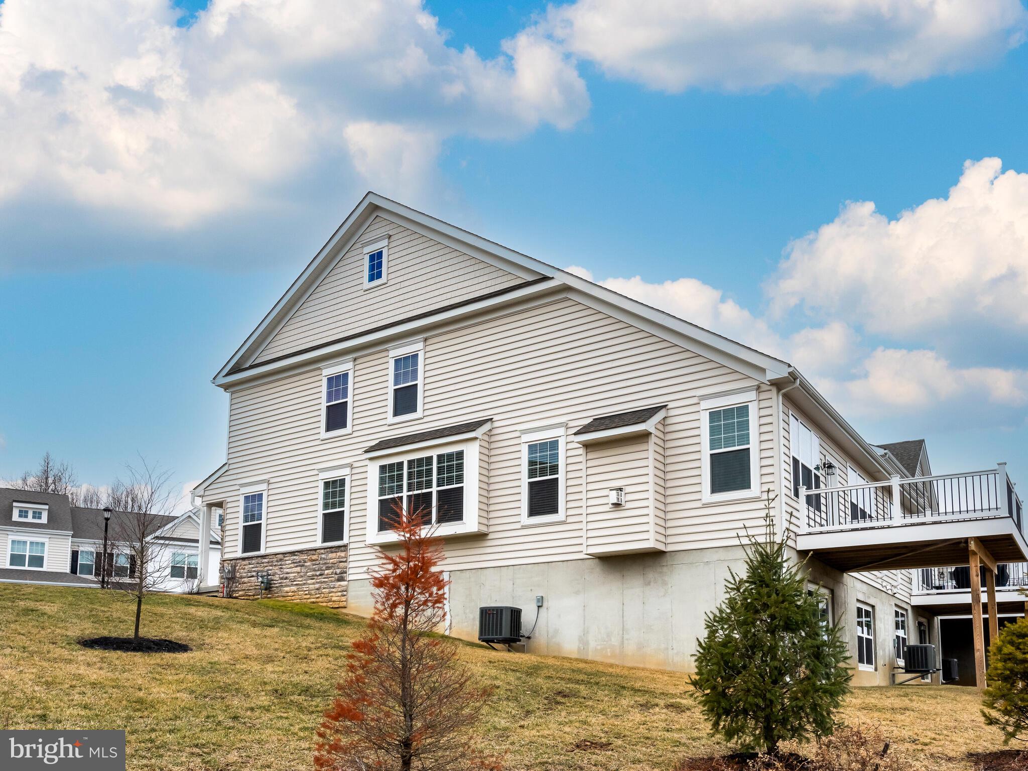 WILLISTOWN POINT - Residential