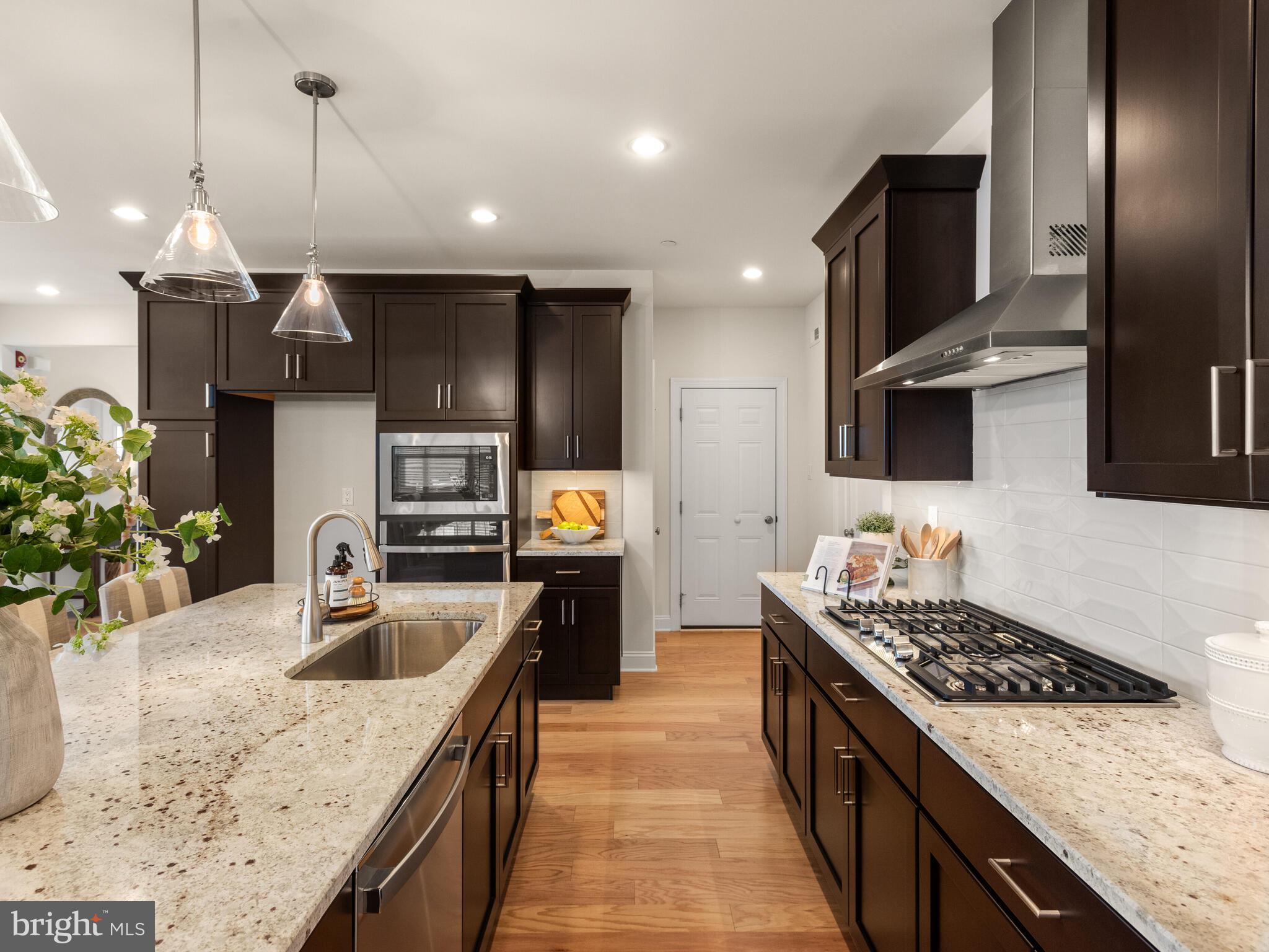 WILLISTOWN POINT - Residential