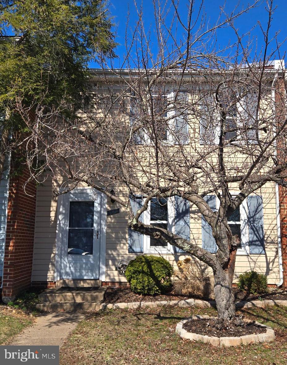 CRESTWOOD HAMLET - Residential
