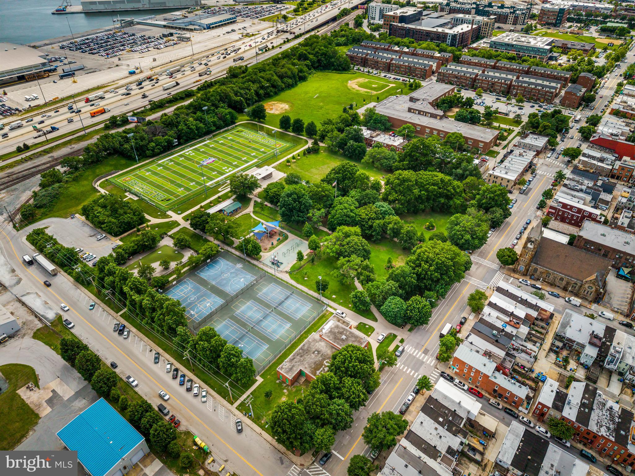LOCUST POINT - Residential
