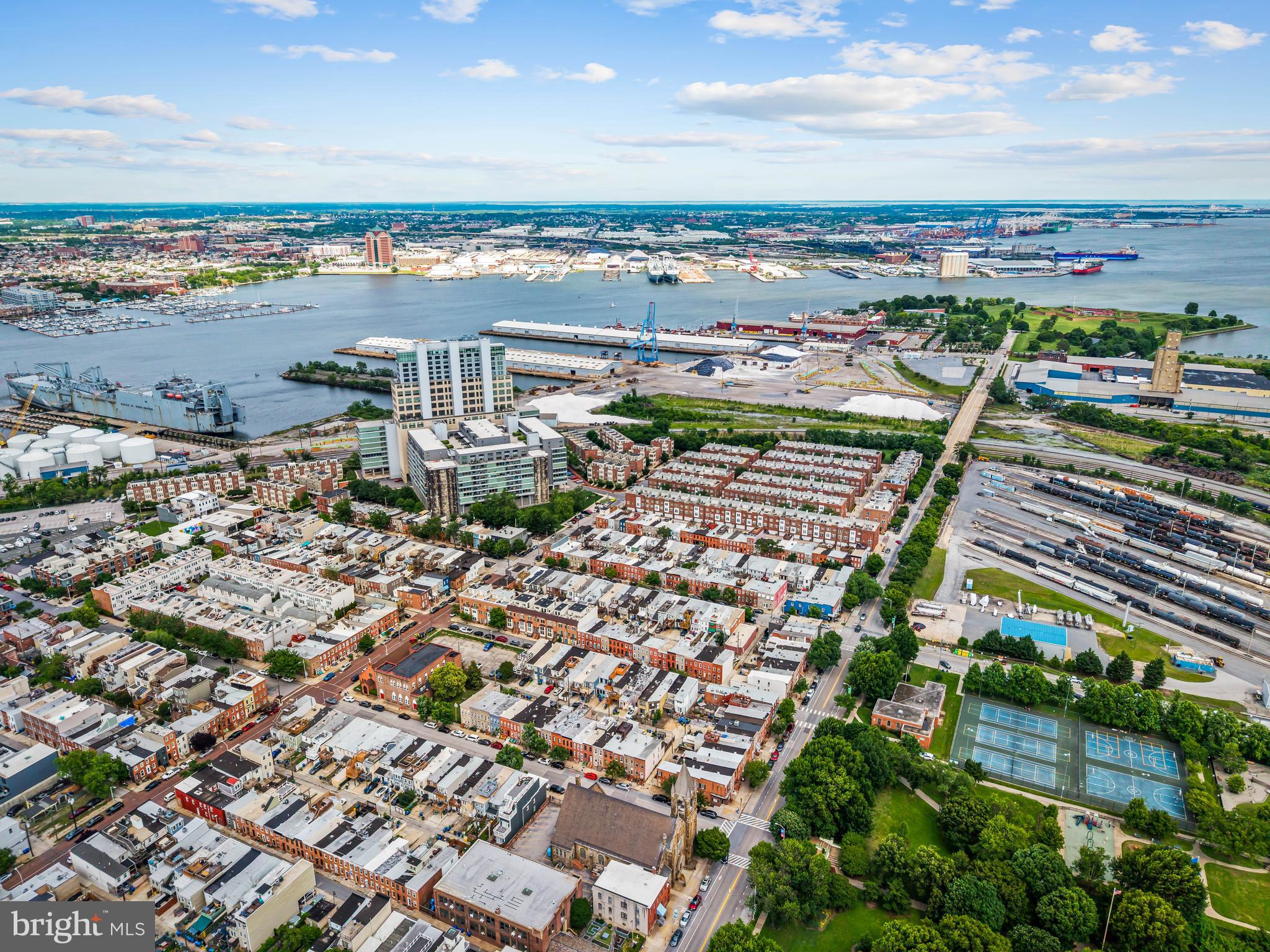 LOCUST POINT - Residential