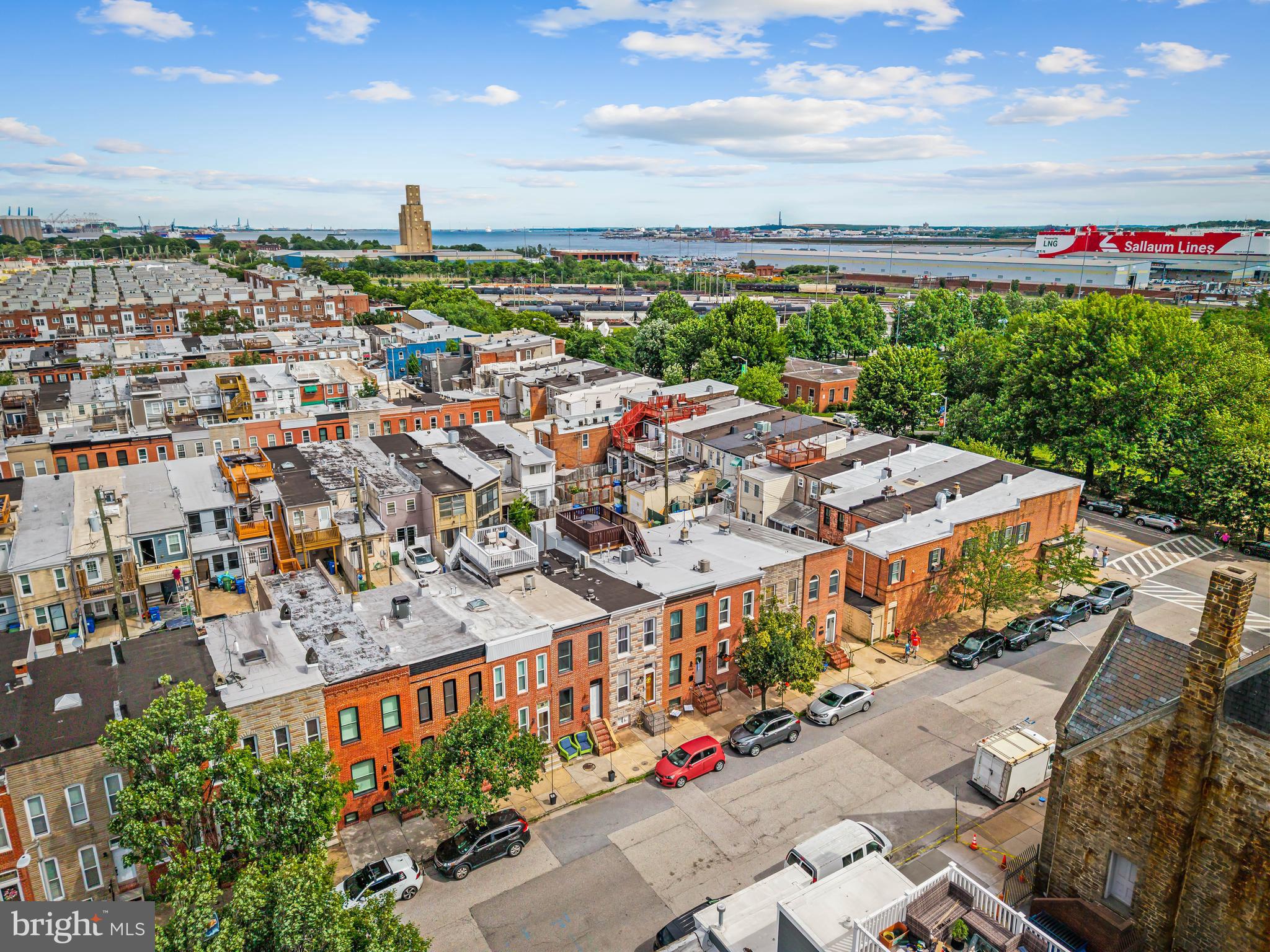 LOCUST POINT - Residential