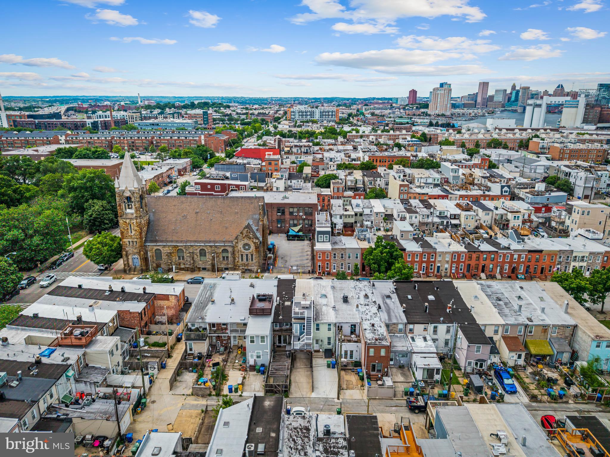 LOCUST POINT - Residential