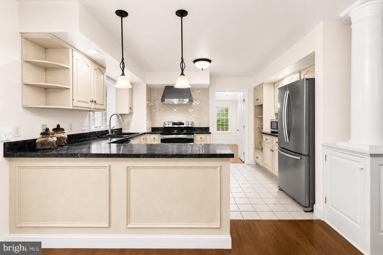 LONG GREEN MANOR - Residential