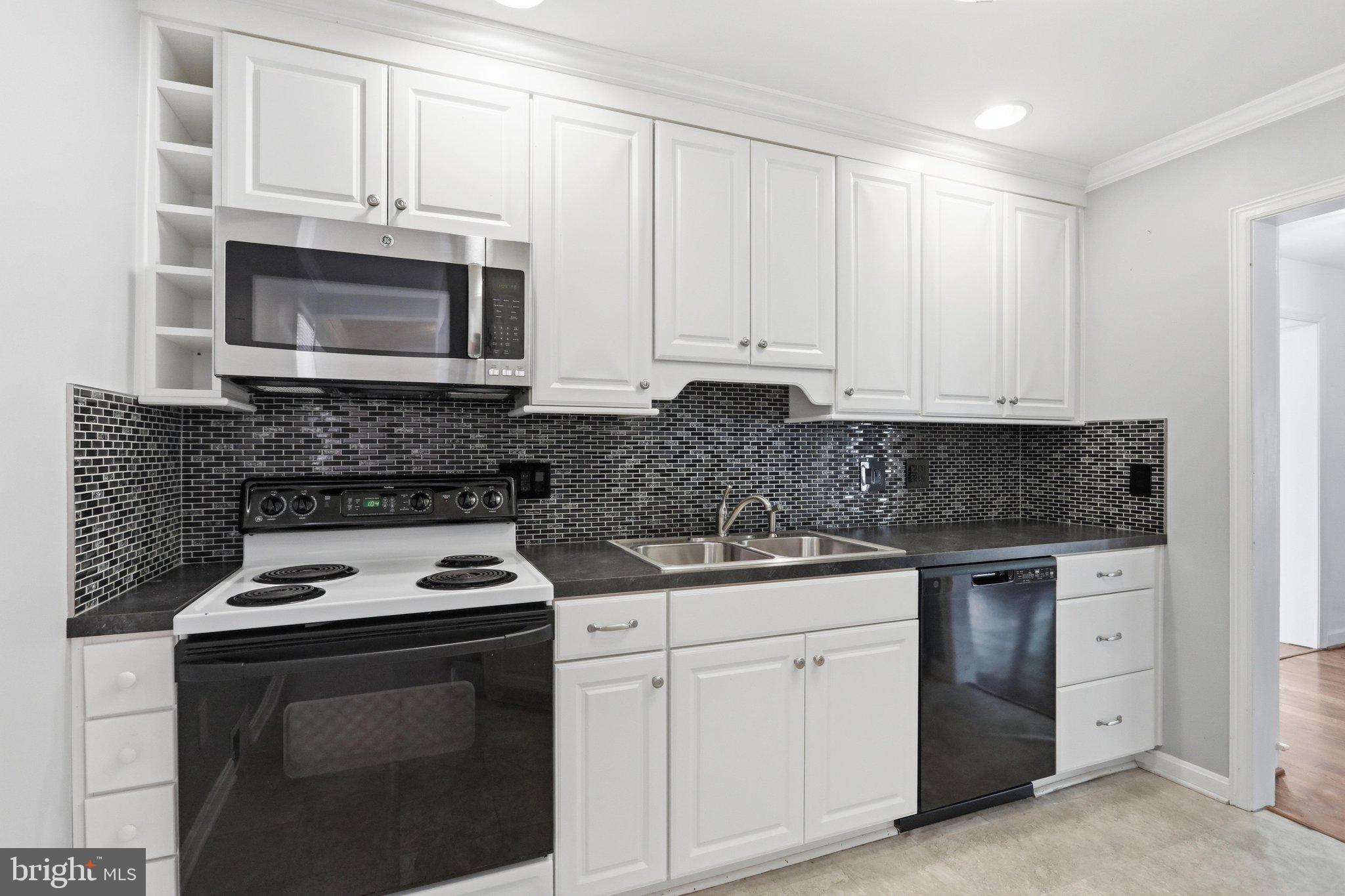 FOUNTAIN HEAD - Residential
