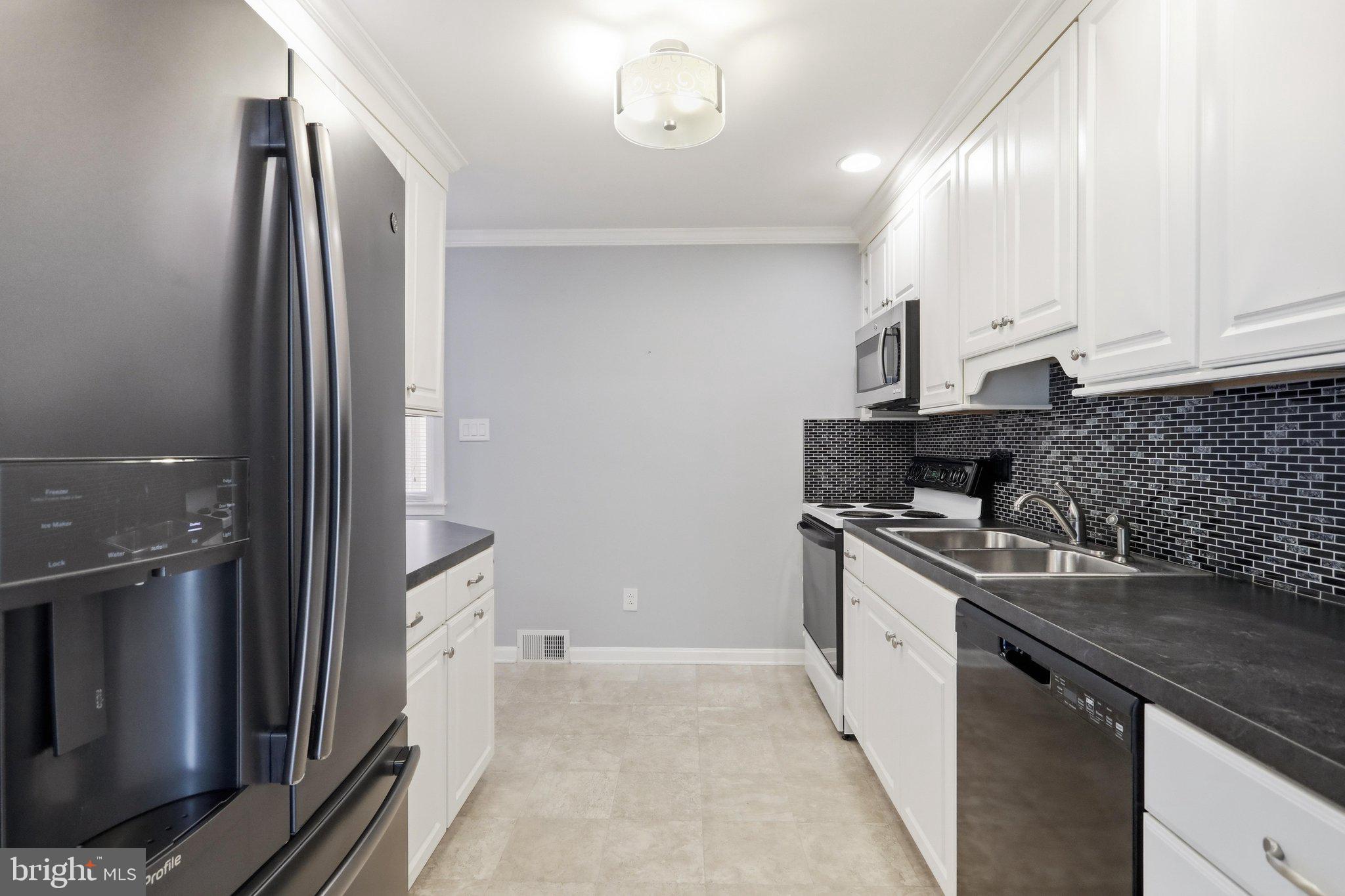 FOUNTAIN HEAD - Residential