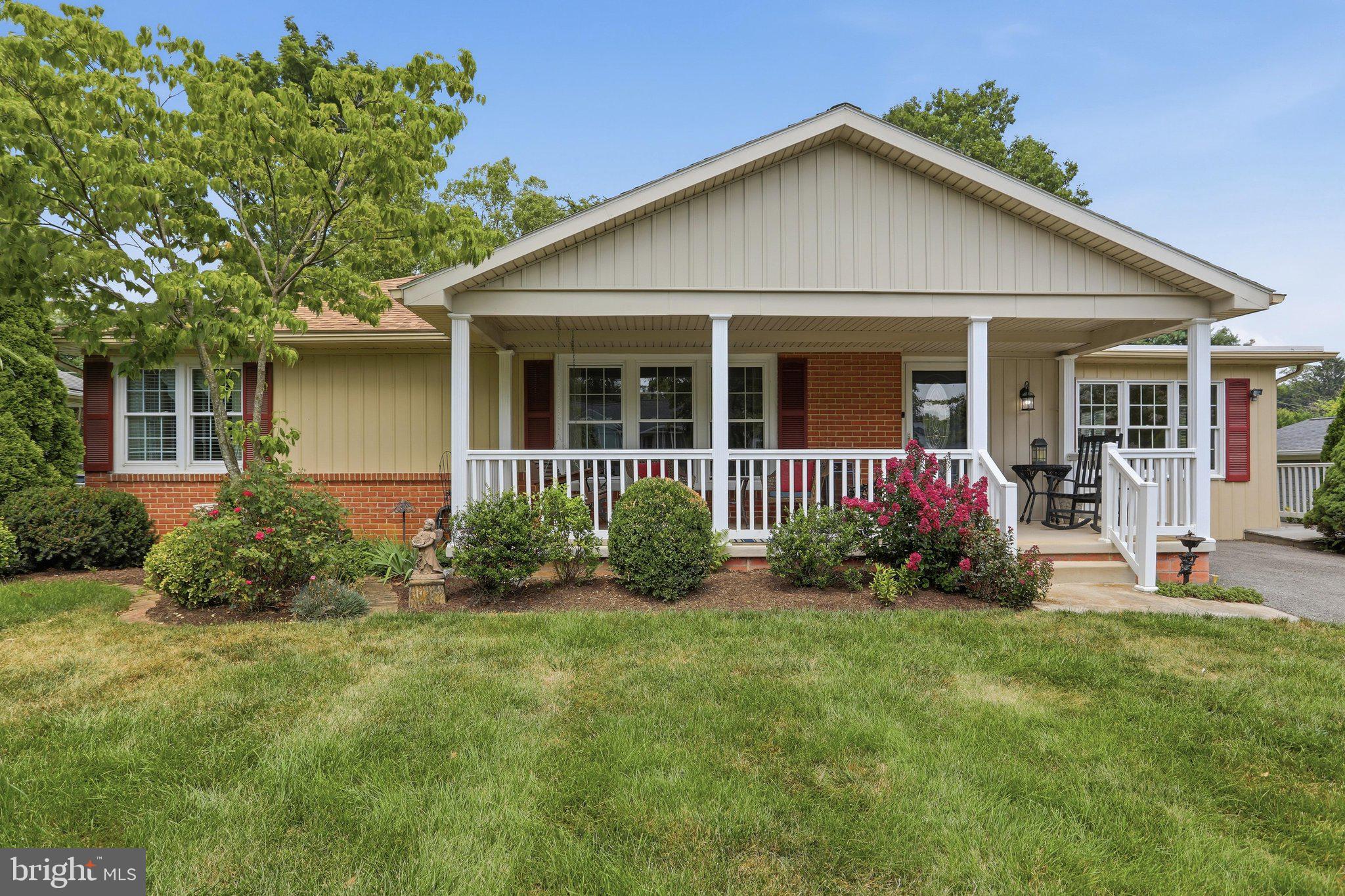 FOUNTAIN HEAD - Residential