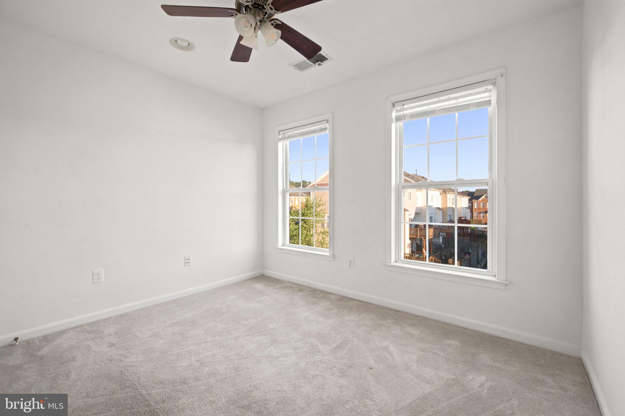 STONE RIDGE - Residential