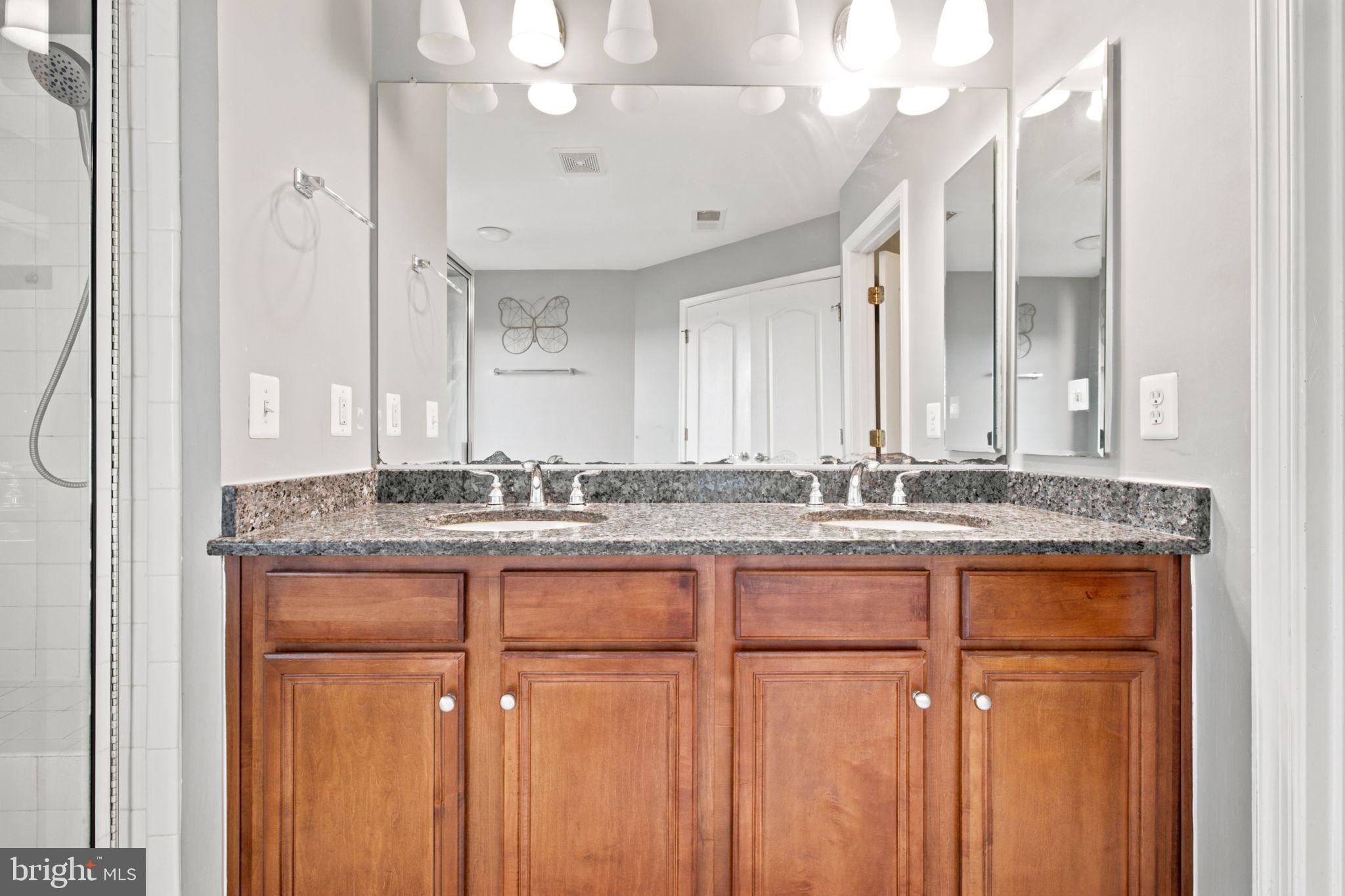 STONE RIDGE - Residential