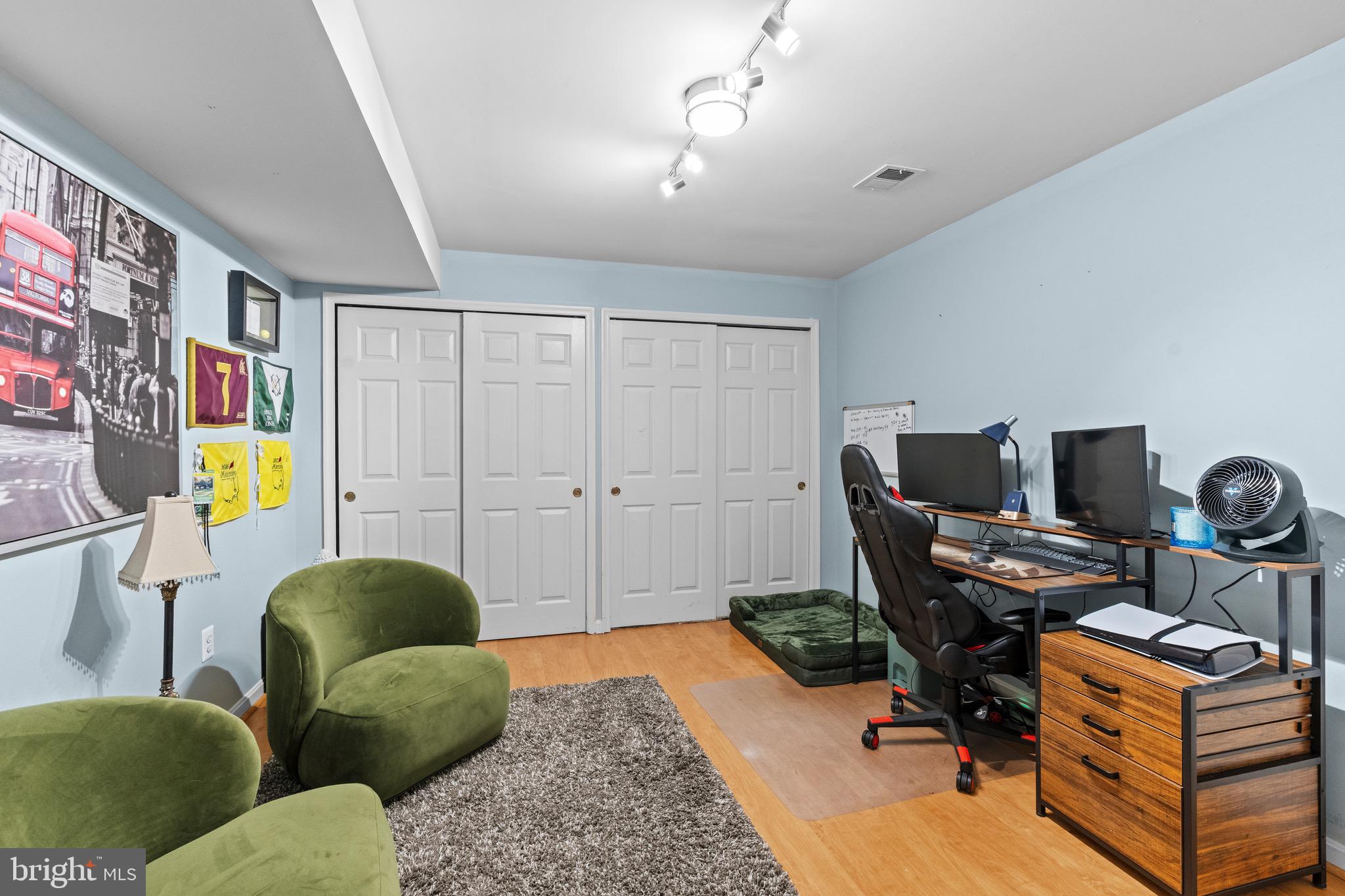 BELMONT FOREST - Residential