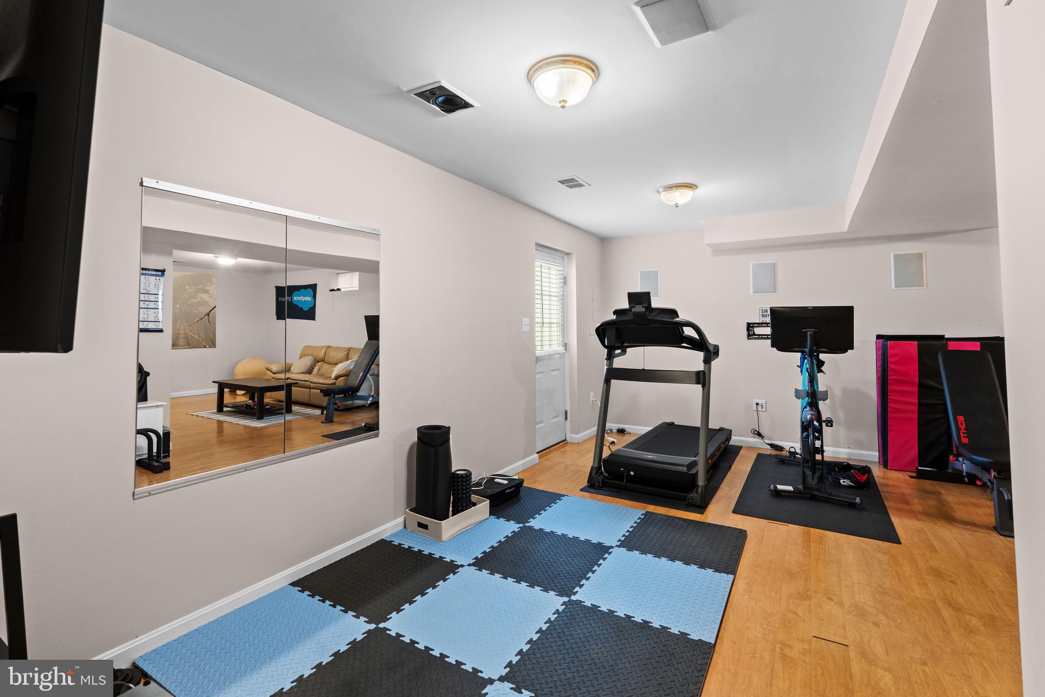 BELMONT FOREST - Residential