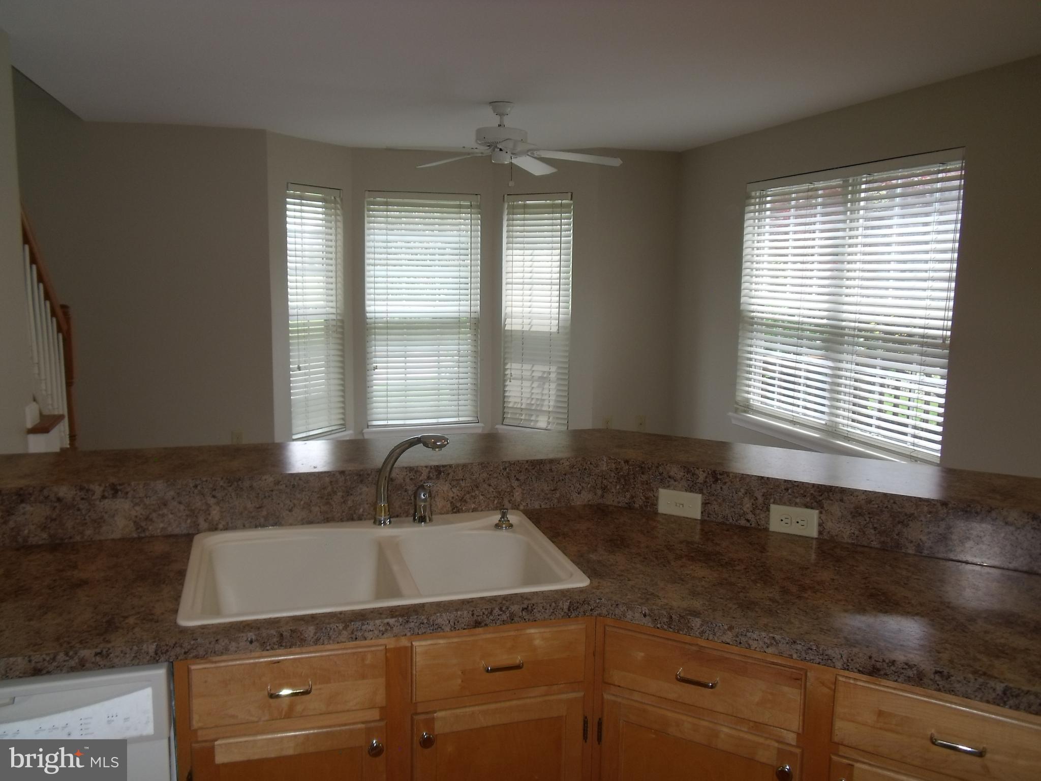 LOMBARD PINES - Residential
