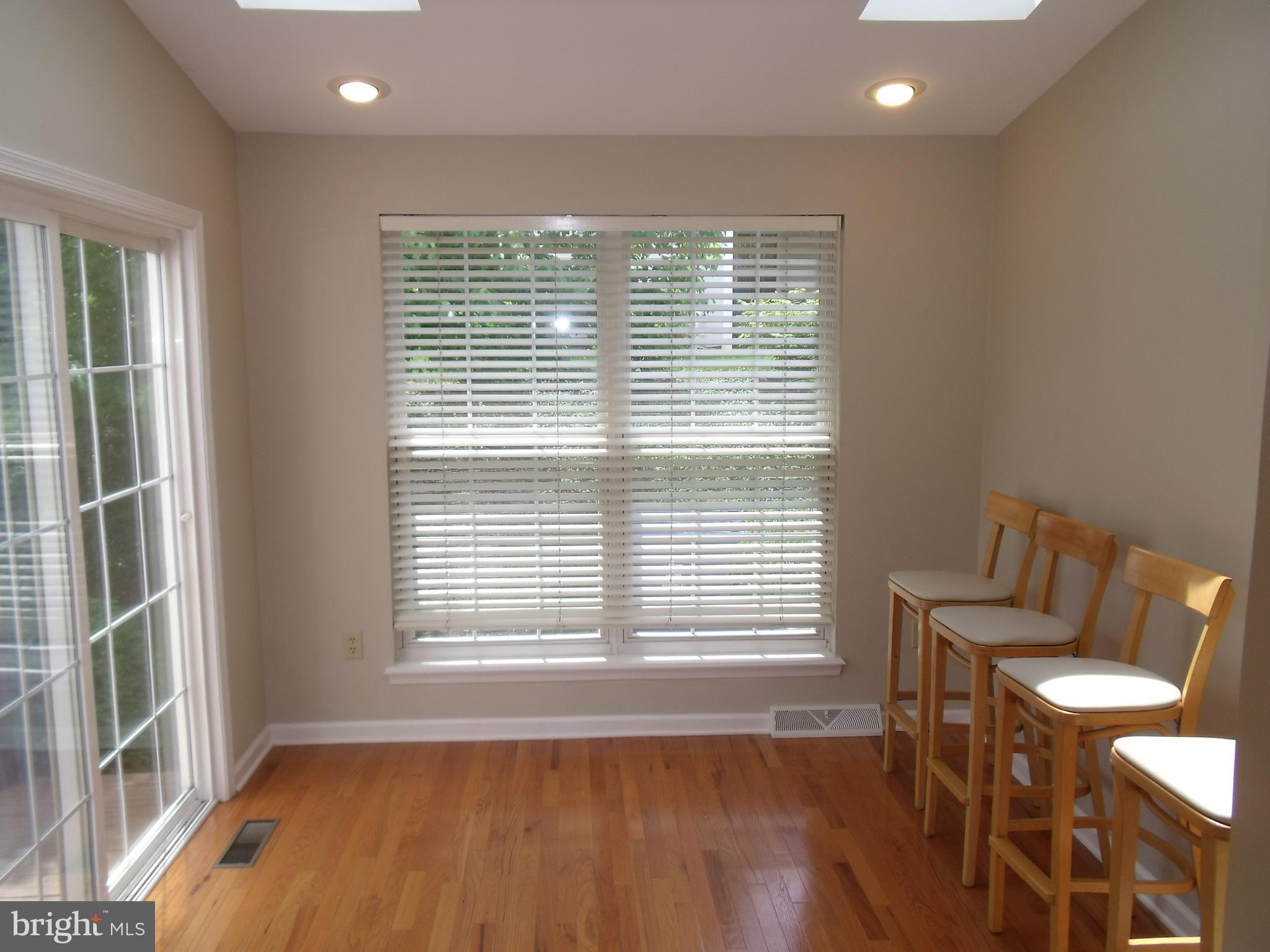 LOMBARD PINES - Residential