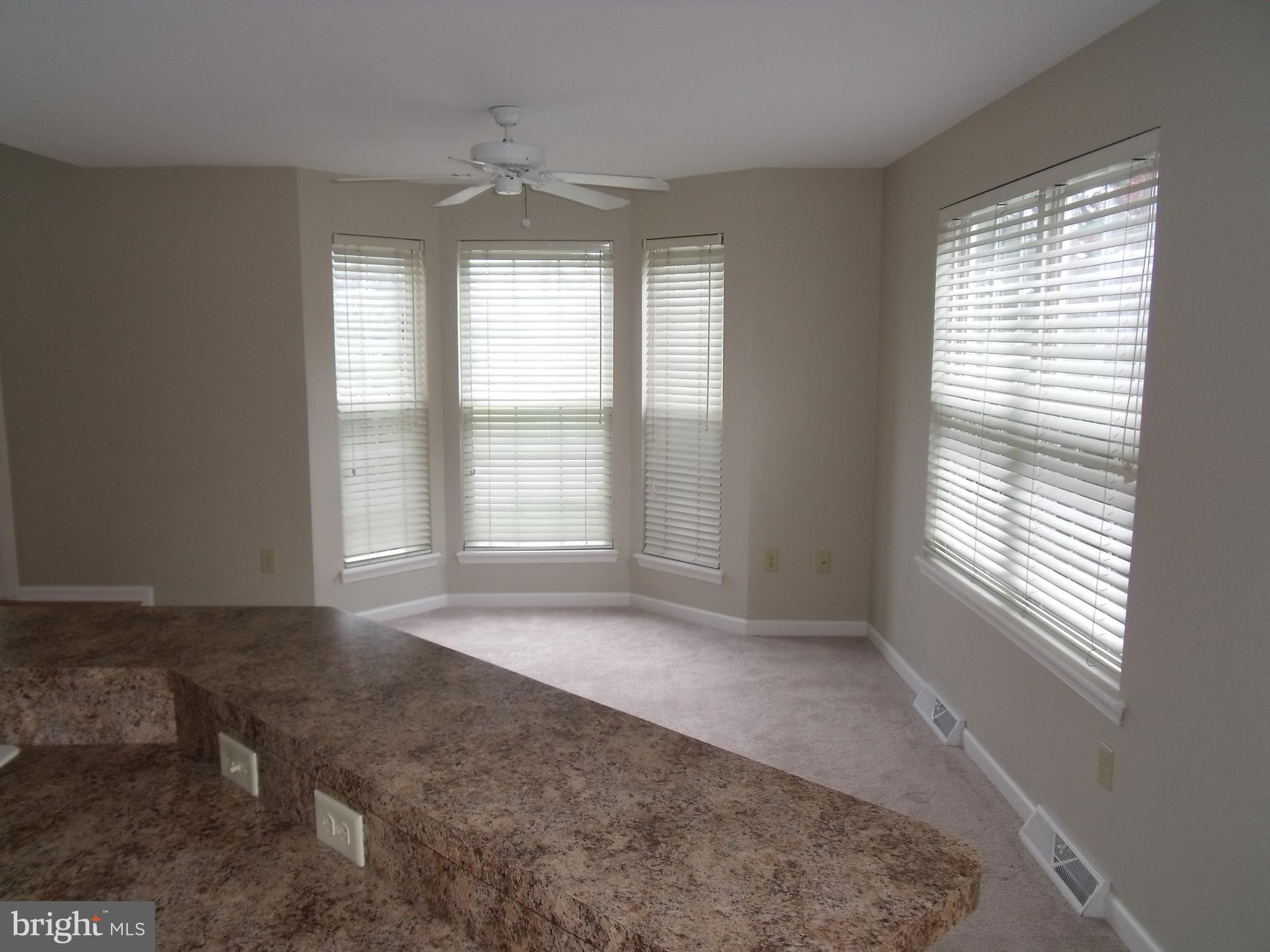 LOMBARD PINES - Residential
