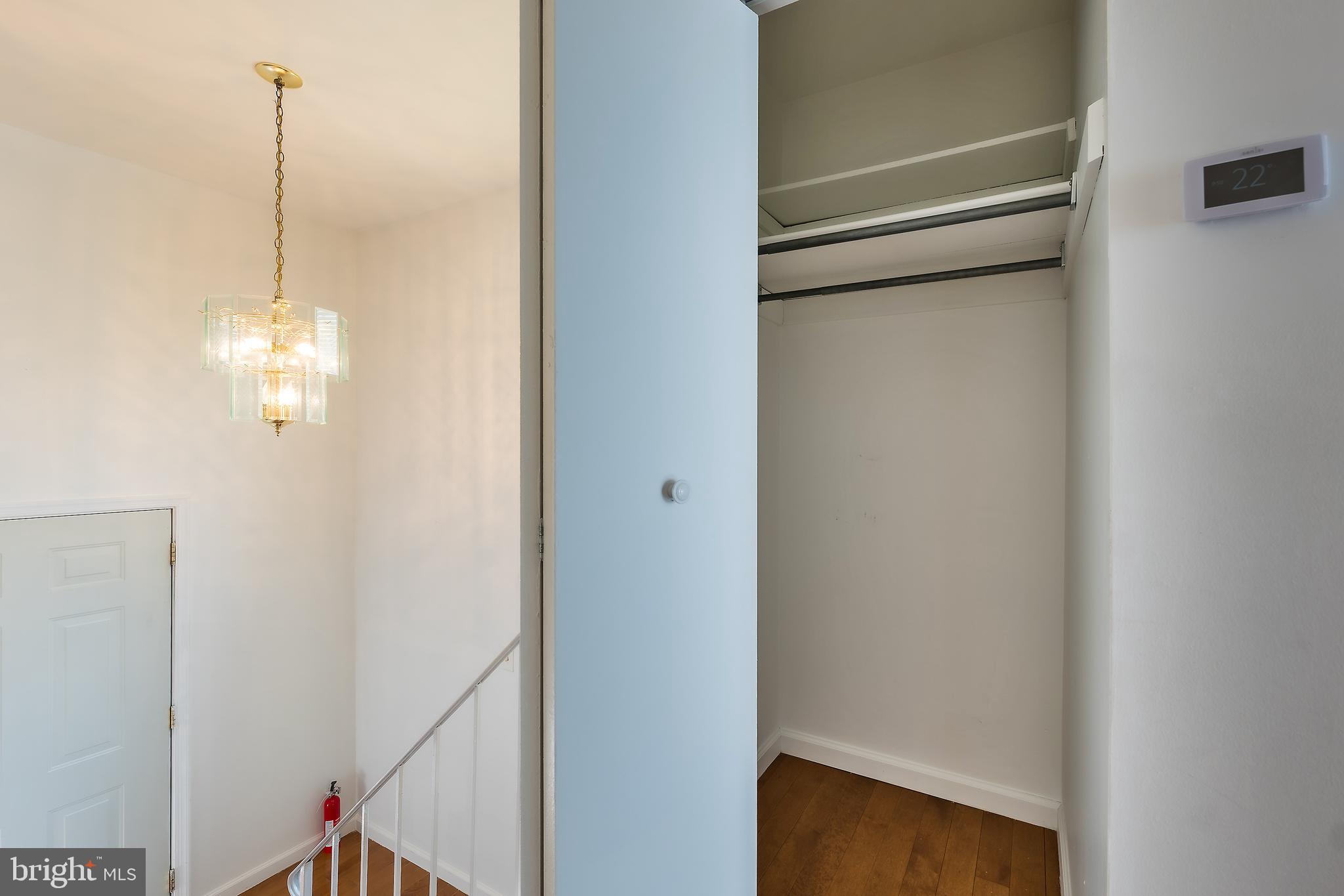 COLLEGE SQUARE - Residential Lease