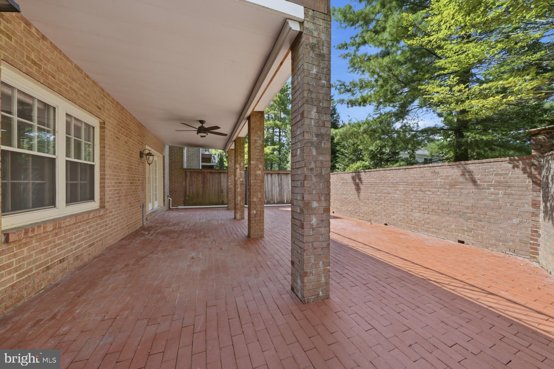 FOX HILLS - Residential
