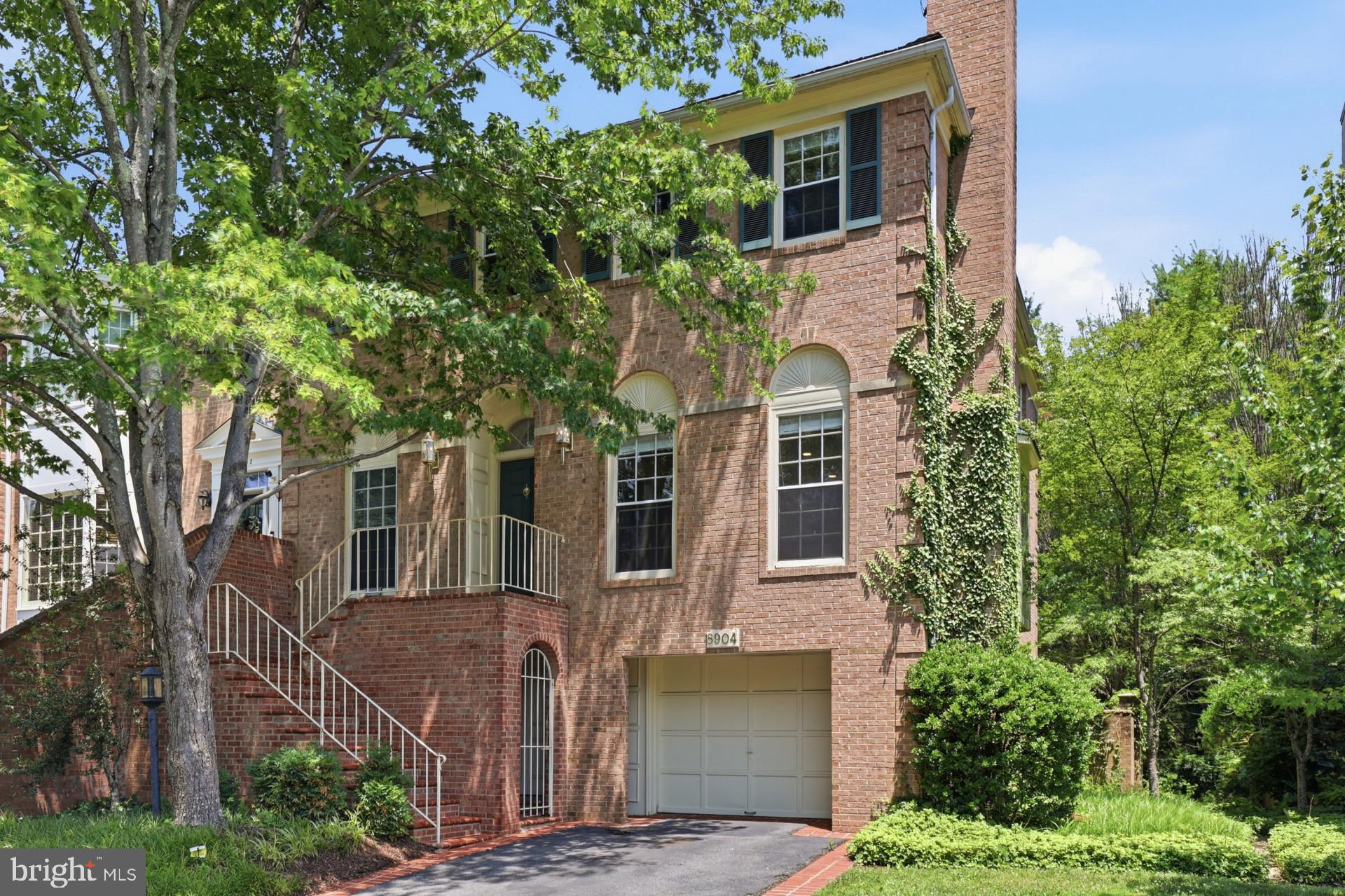 FOX HILLS - Residential