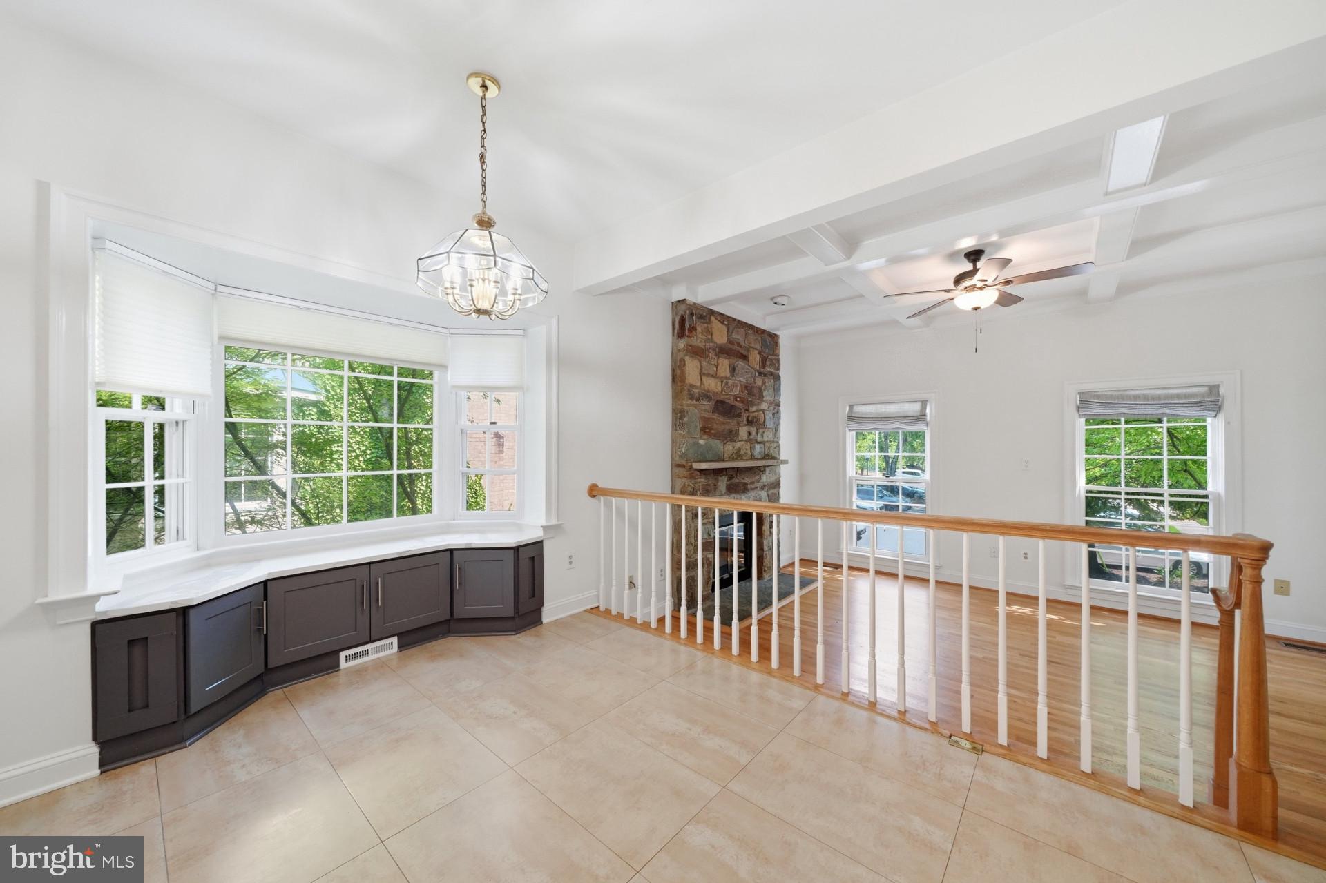 FOX HILLS - Residential