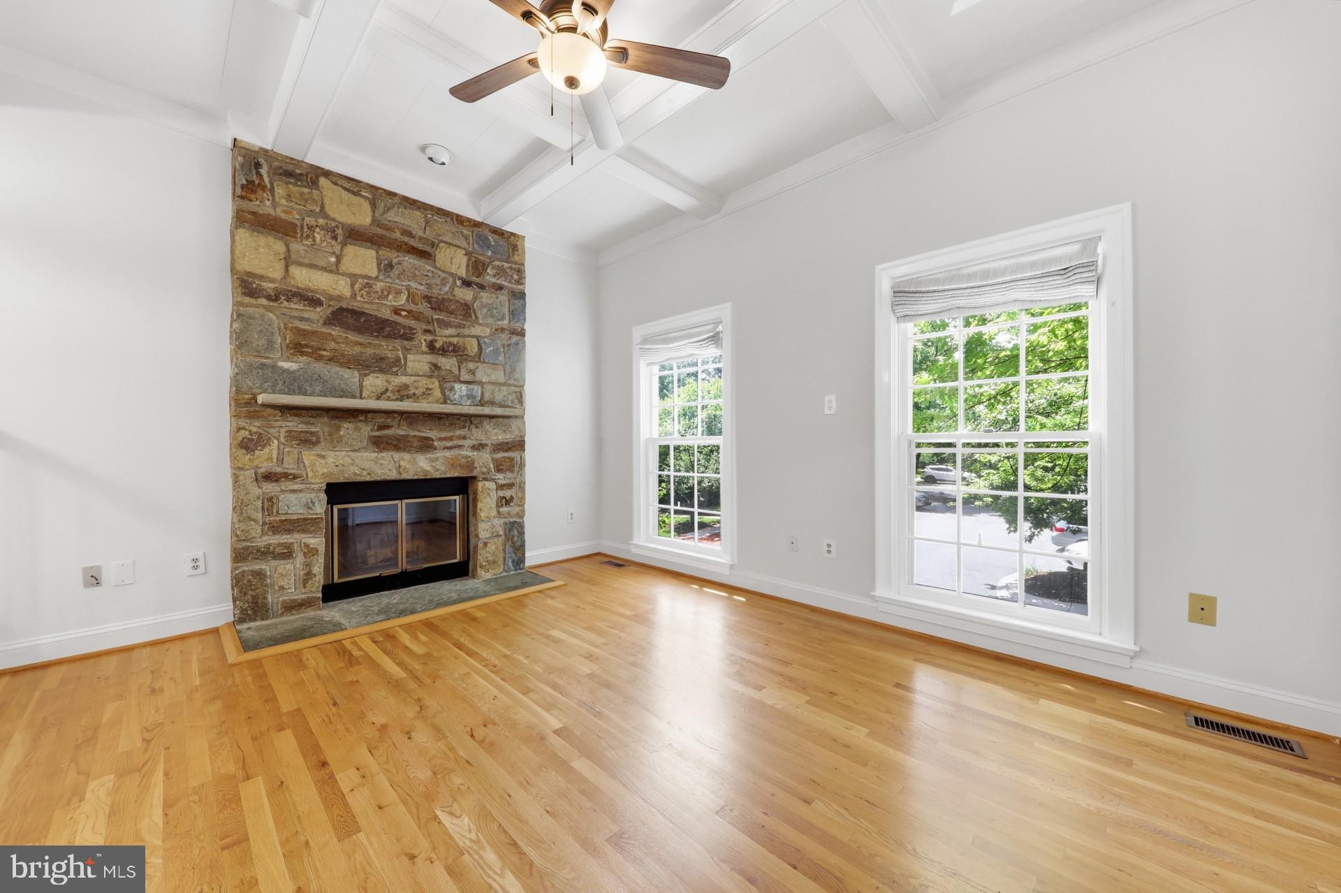 FOX HILLS - Residential