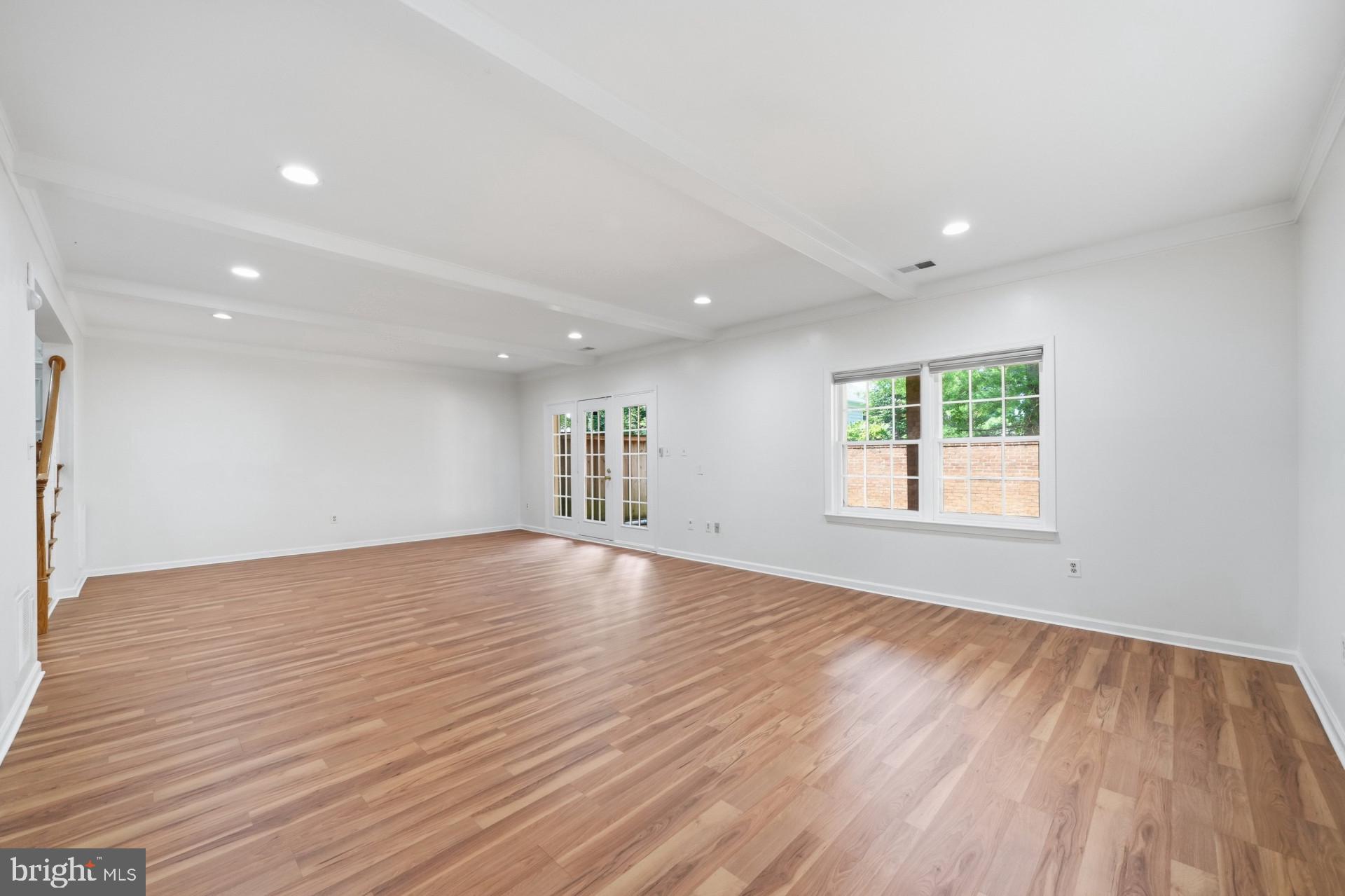 FOX HILLS - Residential