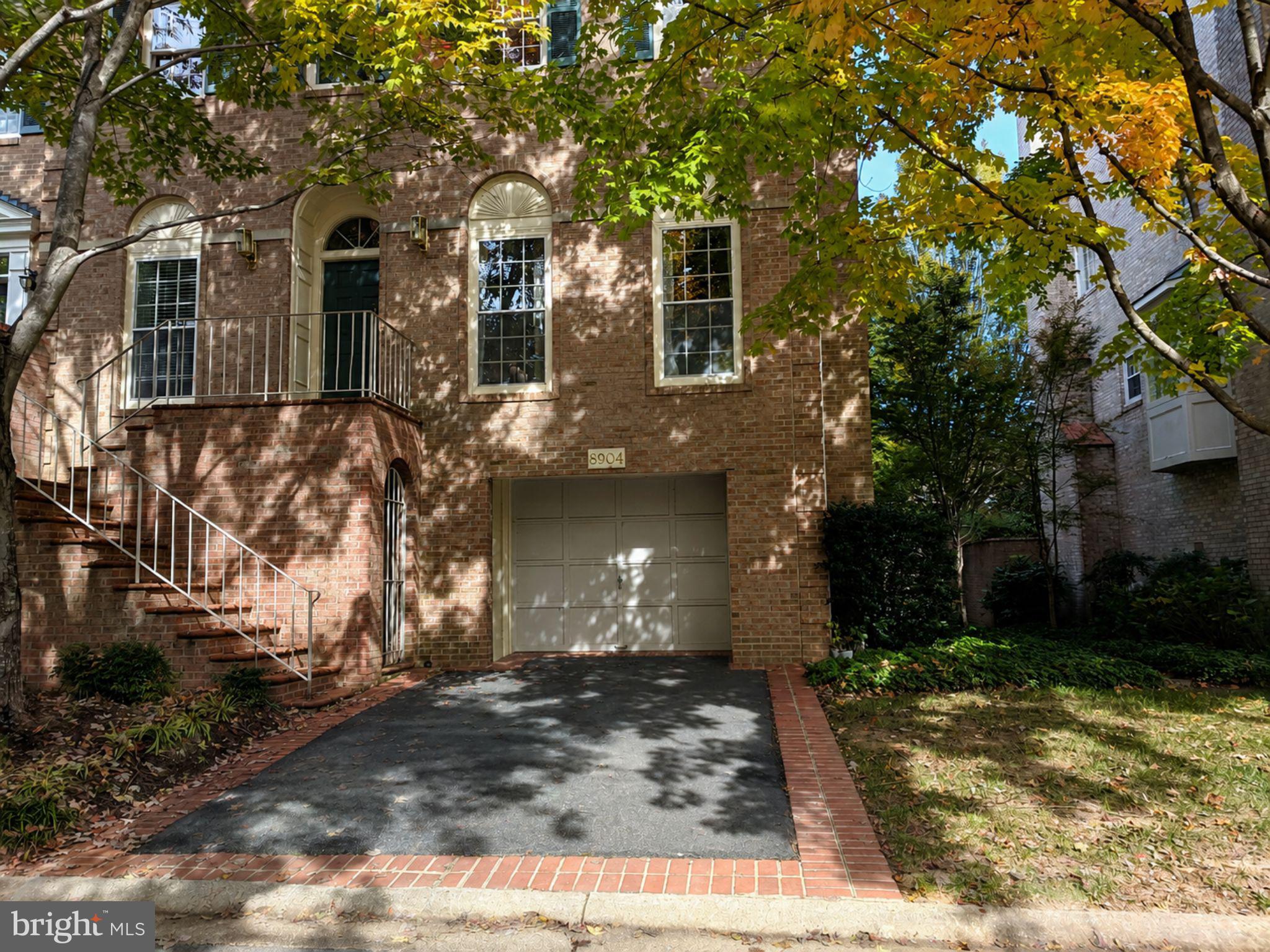 FOX HILLS - Residential