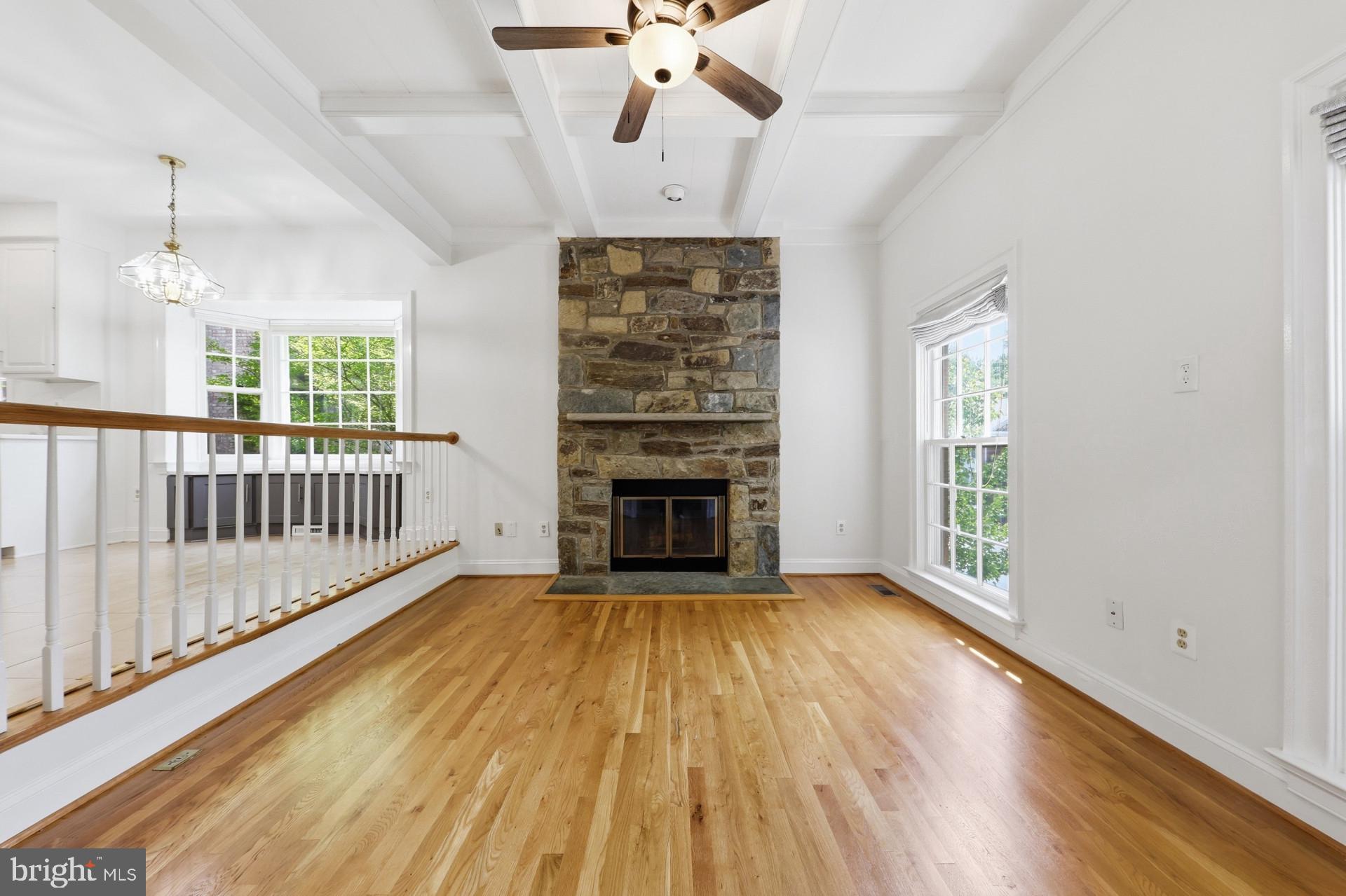FOX HILLS - Residential