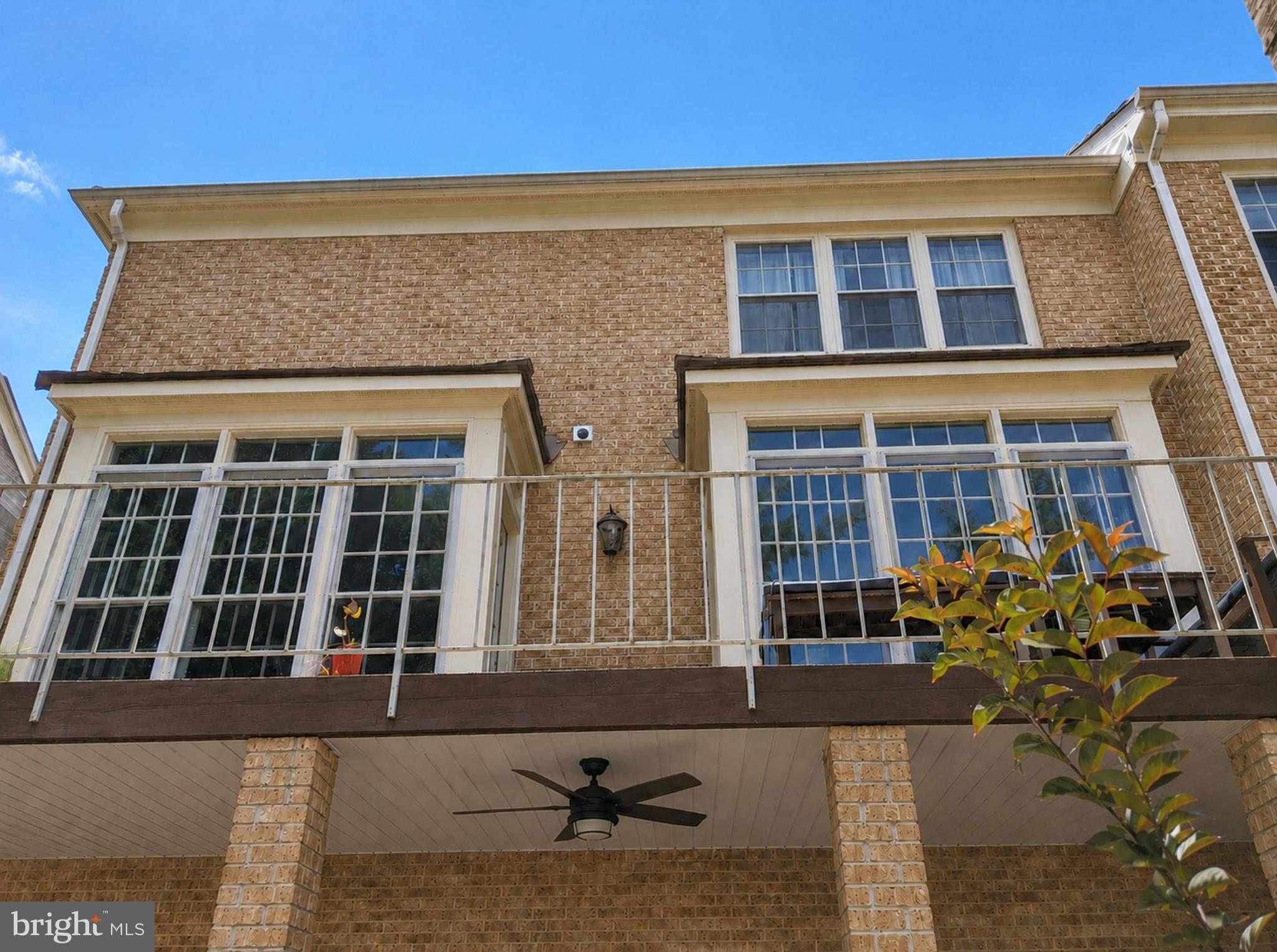 FOX HILLS - Residential