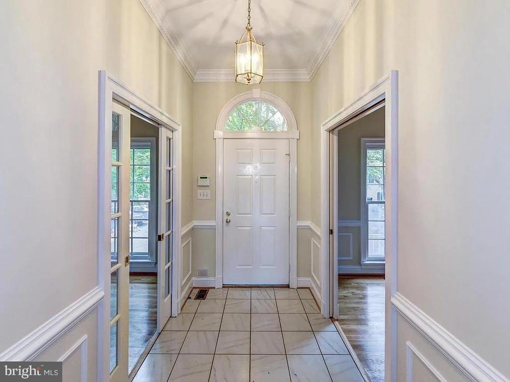 FOX HILLS - Residential
