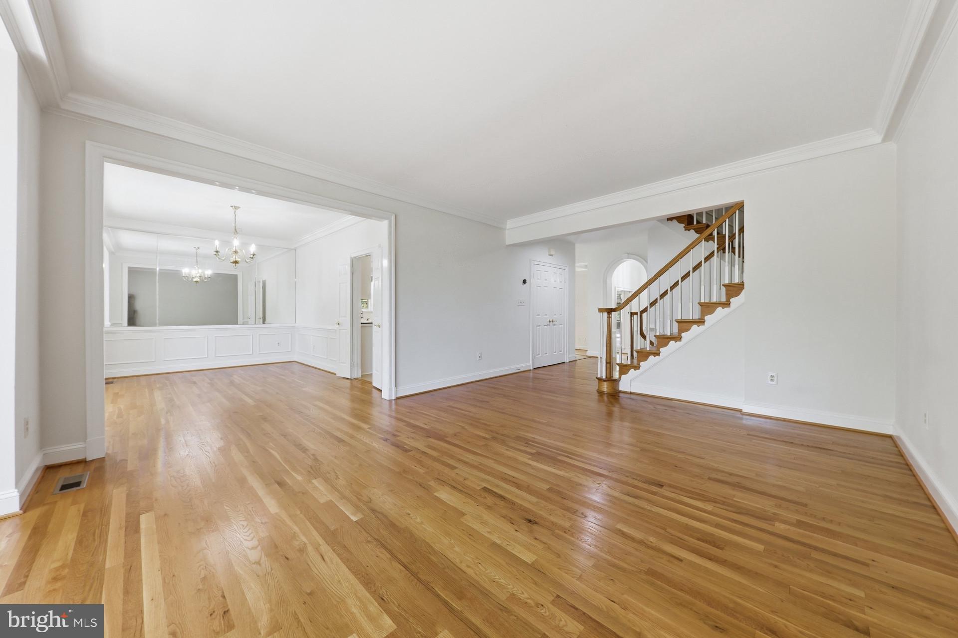 FOX HILLS - Residential