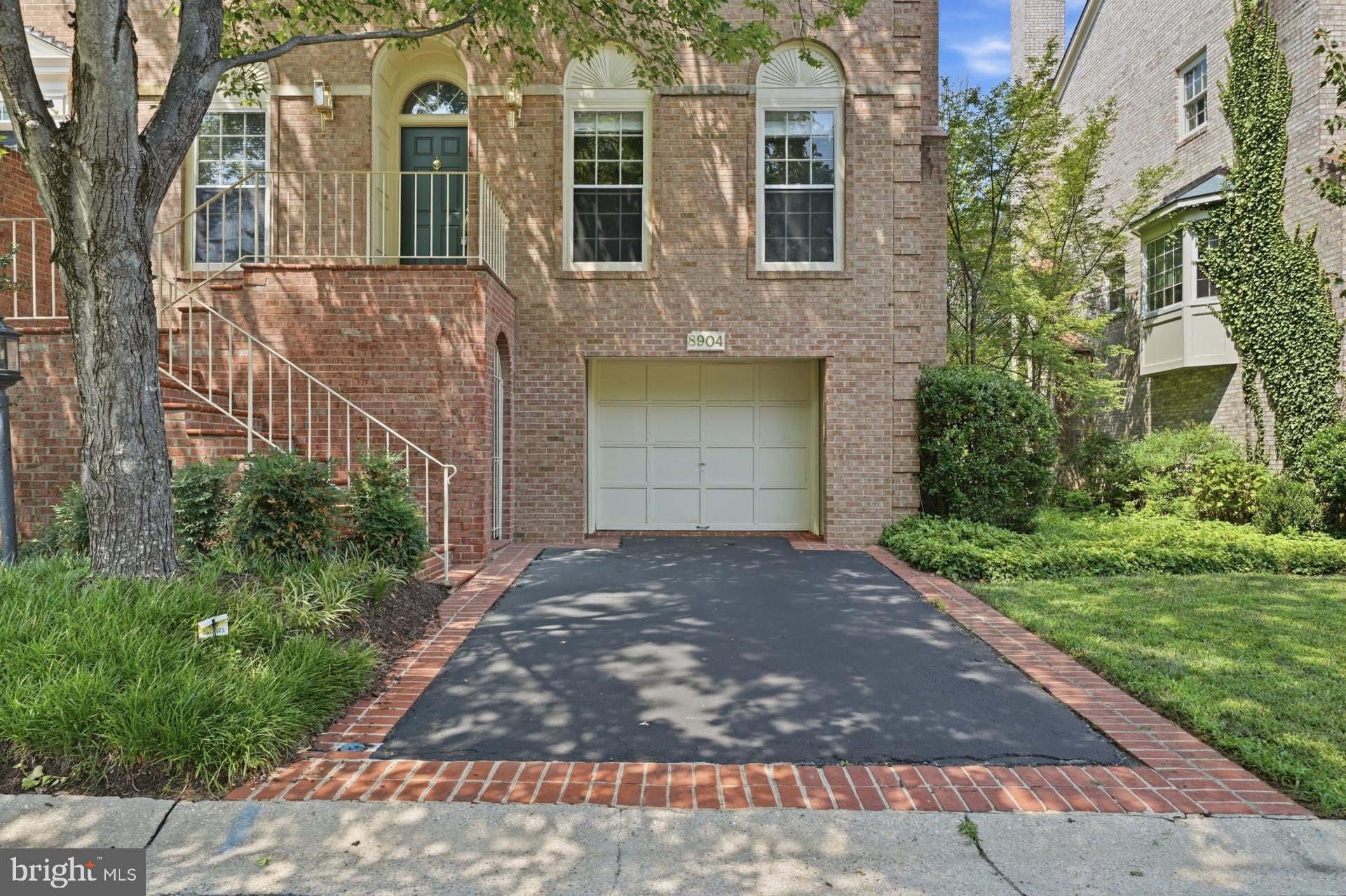 FOX HILLS - Residential