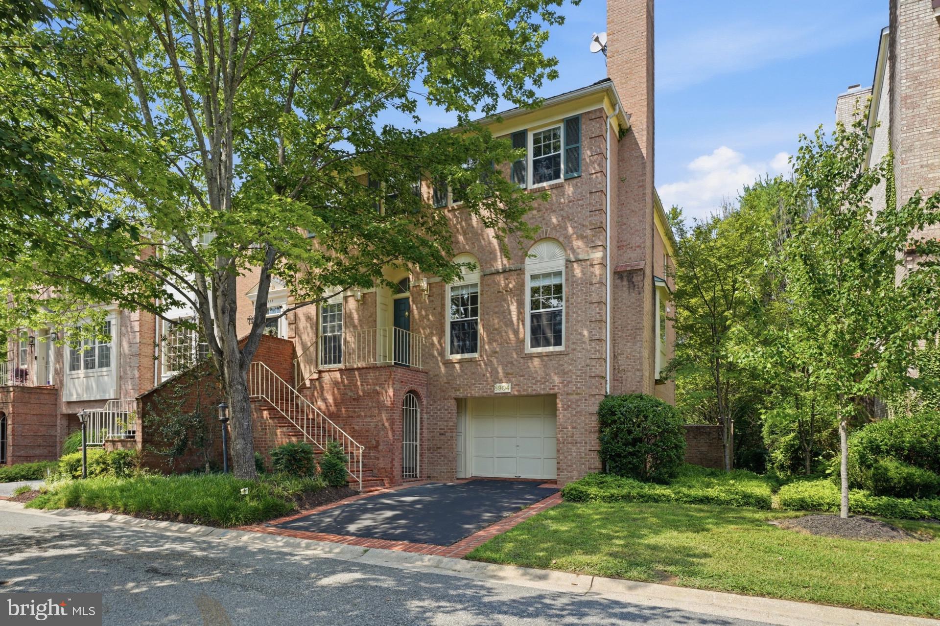 FOX HILLS - Residential