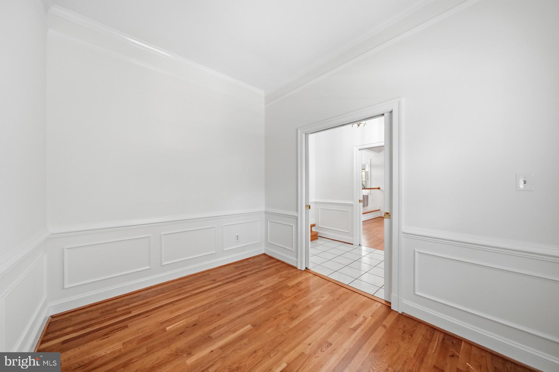 FOX HILLS - Residential