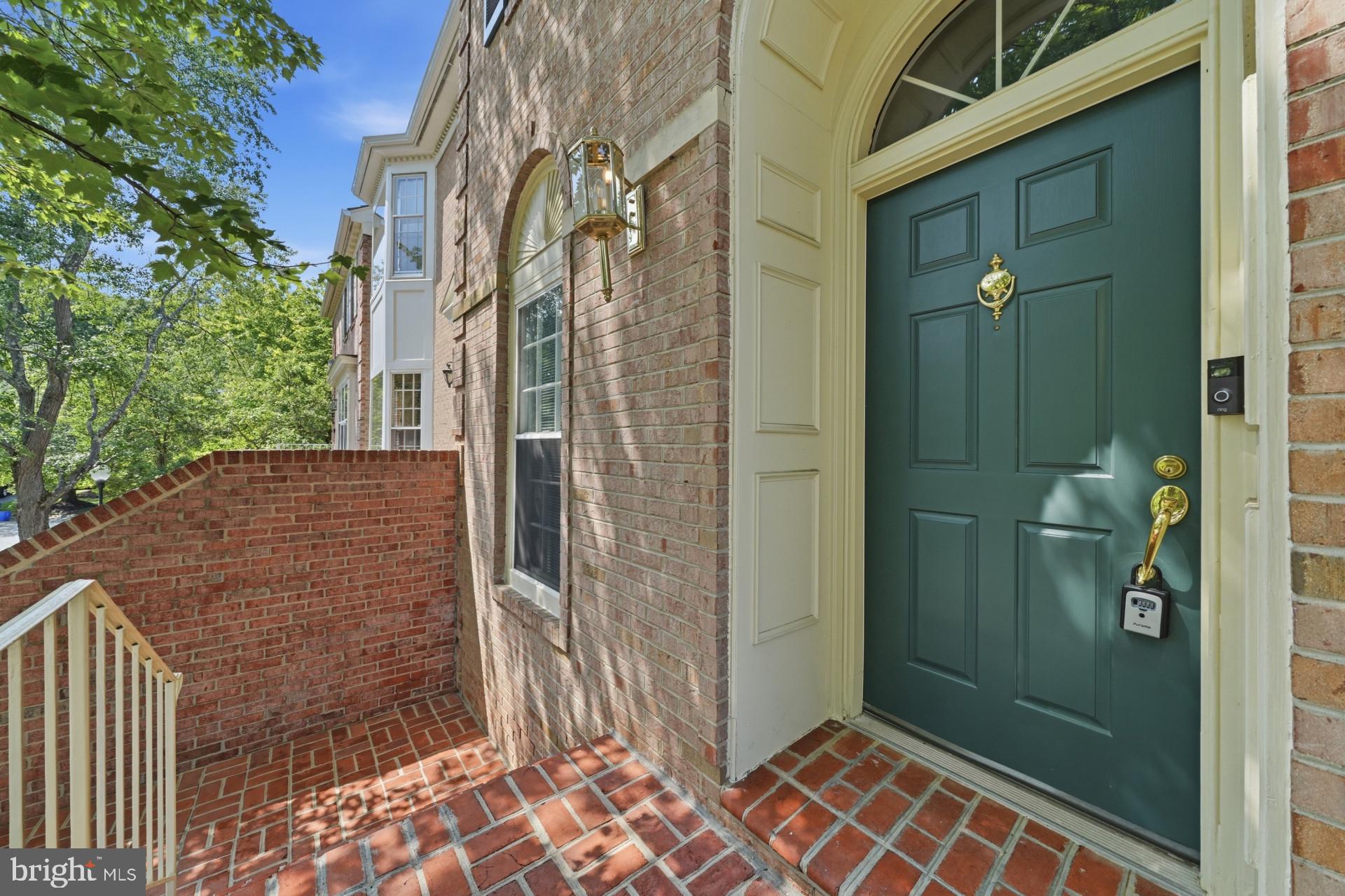 FOX HILLS - Residential