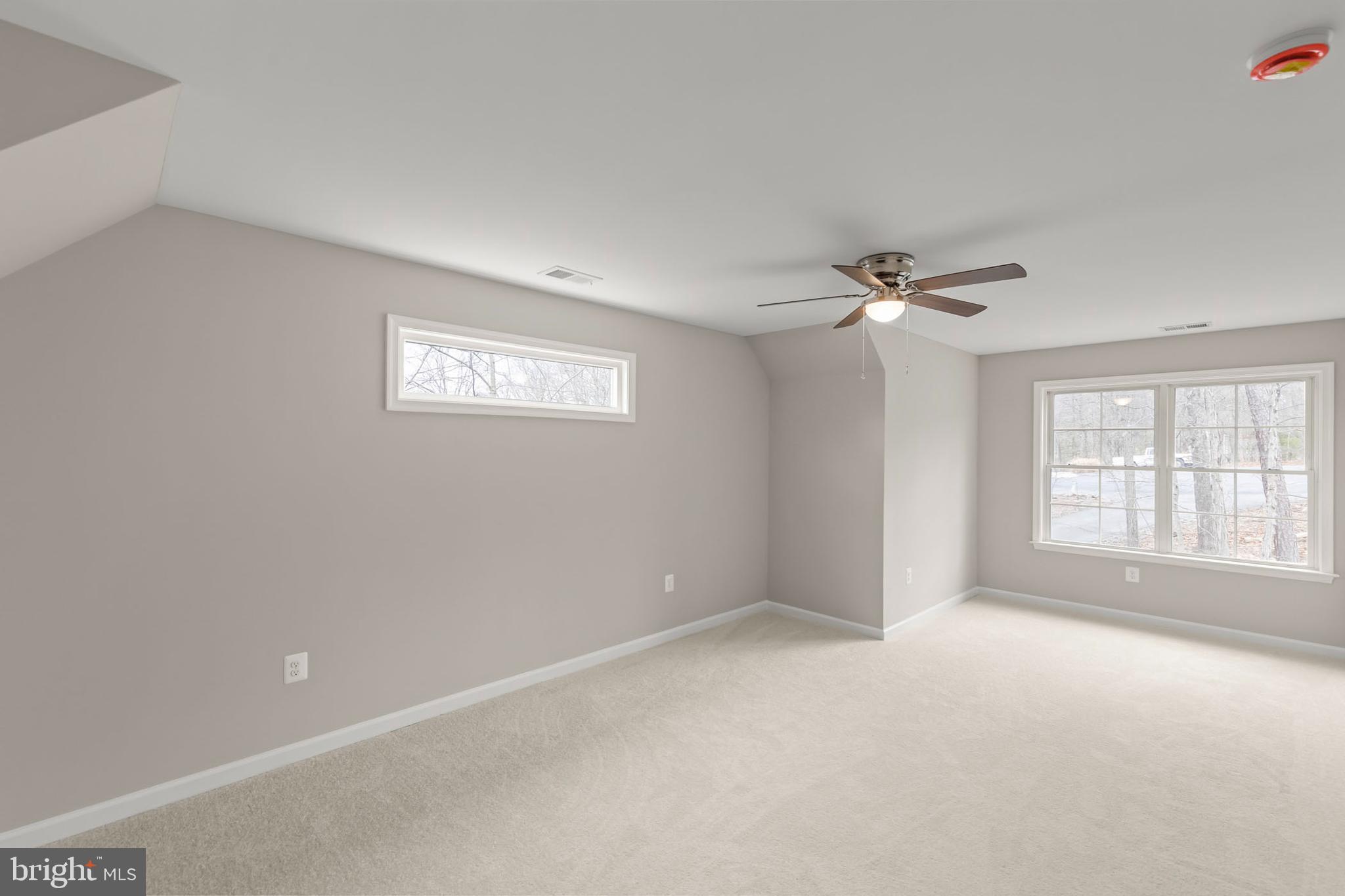 LAKE HOLIDAY ESTATES - Residential