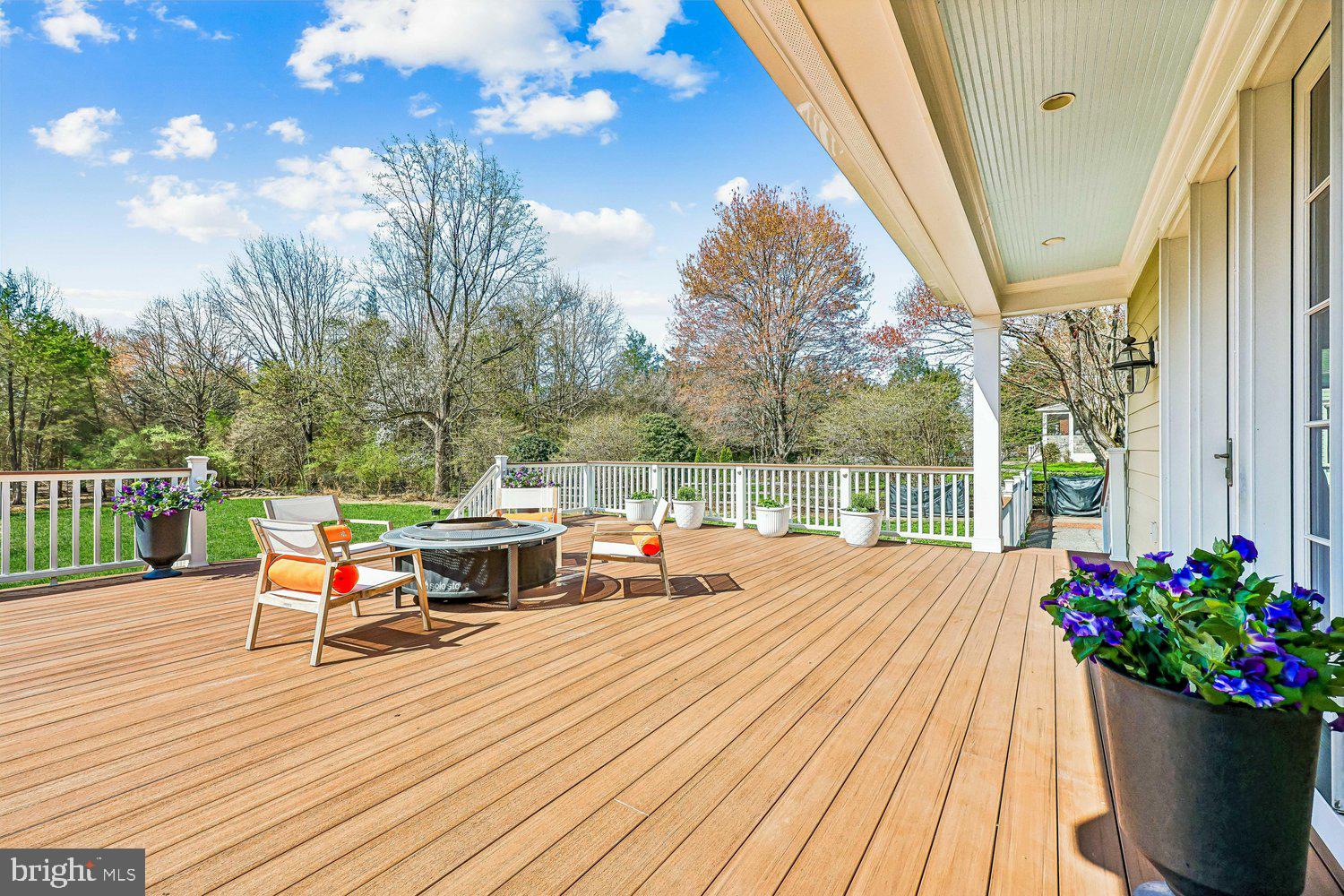 TRAVILAH MEADOWS - Residential