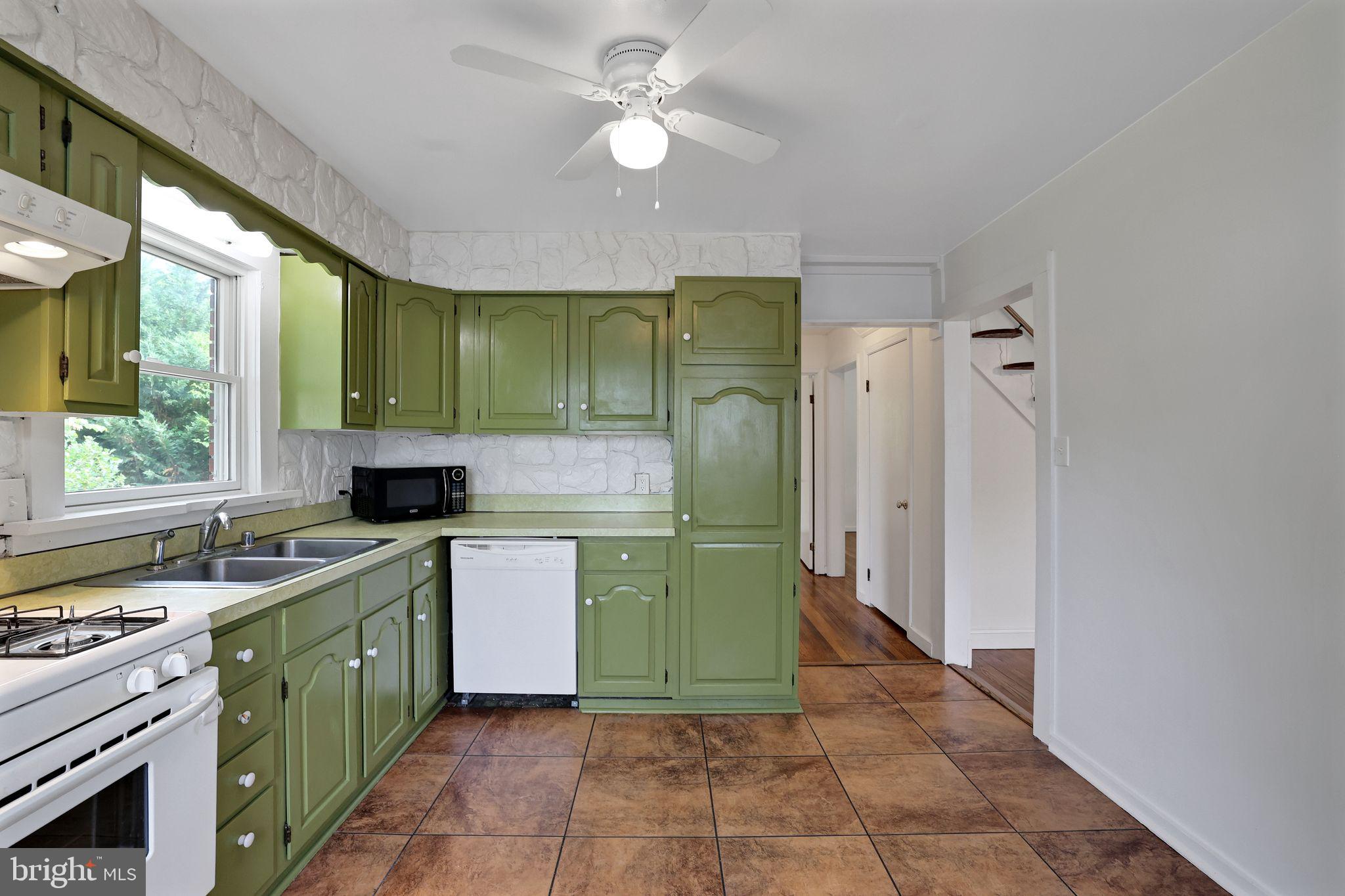 BERWYN PARK - Residential